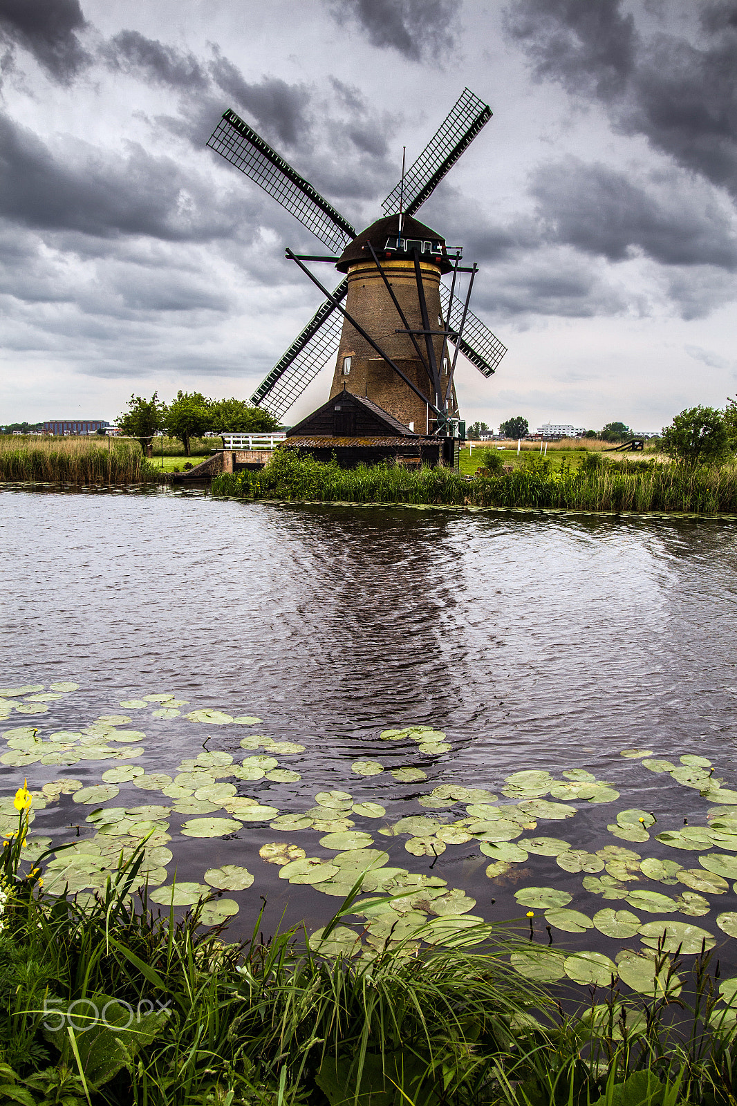 Canon EOS 650D (EOS Rebel T4i / EOS Kiss X6i) + Sigma 18-50mm f/2.8 Macro sample photo. Kinderdijk_netherlands photography