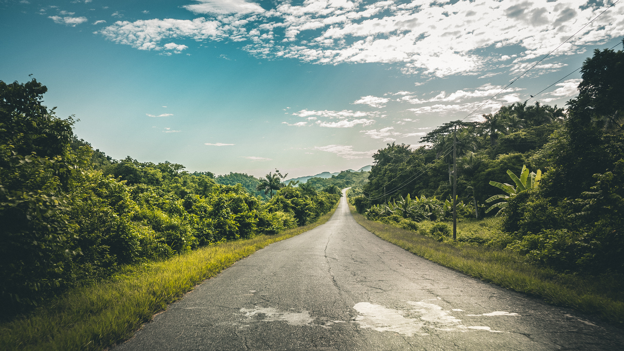 Panasonic Lumix DMC-GX85 (Lumix DMC-GX80 / Lumix DMC-GX7 Mark II) + Panasonic Lumix G 14mm F2.5 ASPH sample photo. Cuba series 1. road to cayo jutías photography