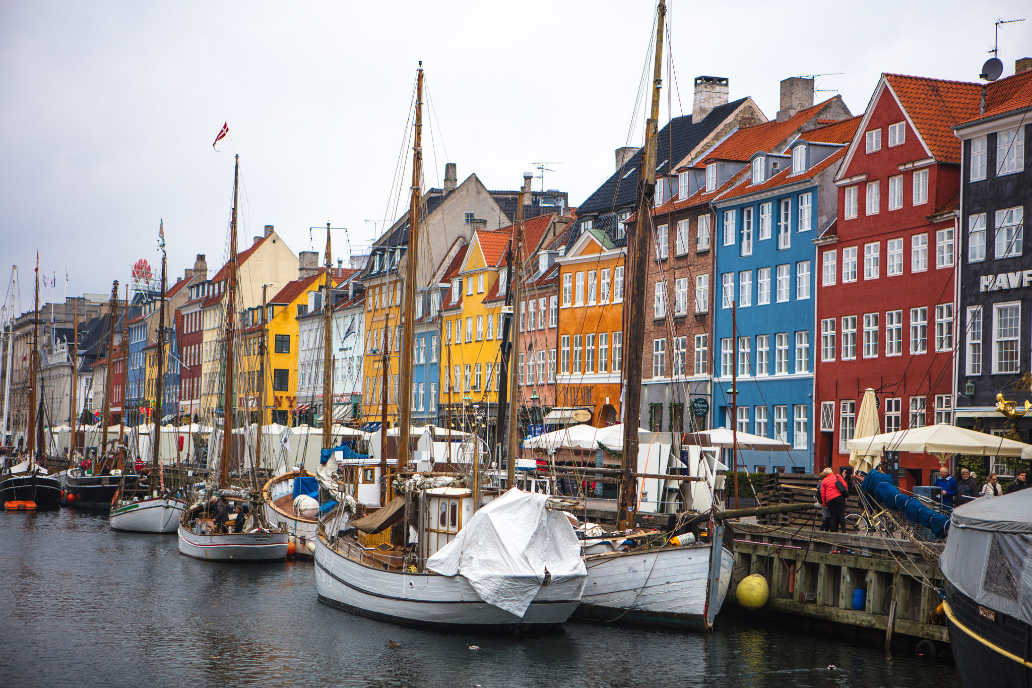 Canon EOS 5DS R sample photo. Nyhavn photography