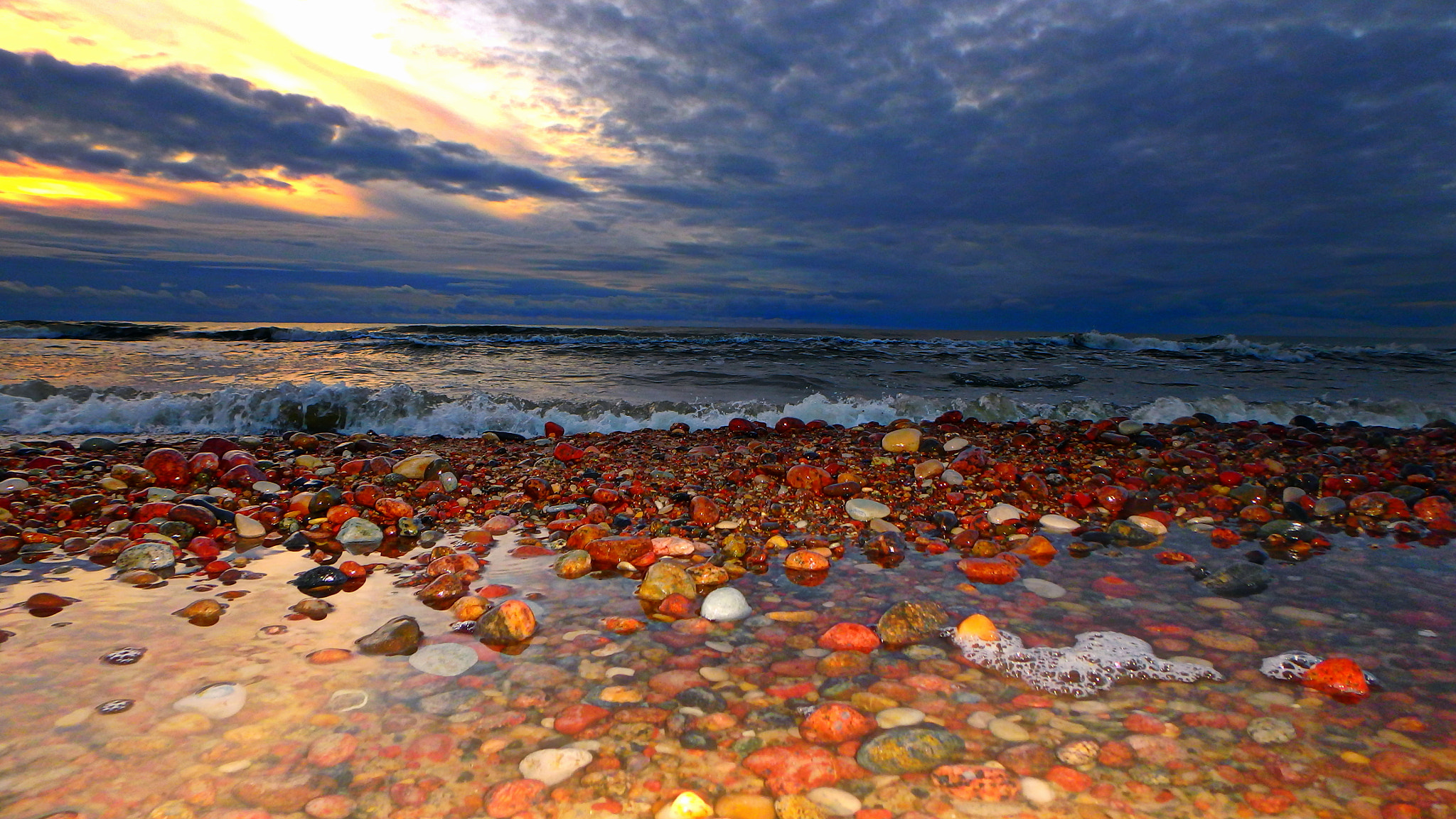 Olympus TG-850 sample photo. Stones photography