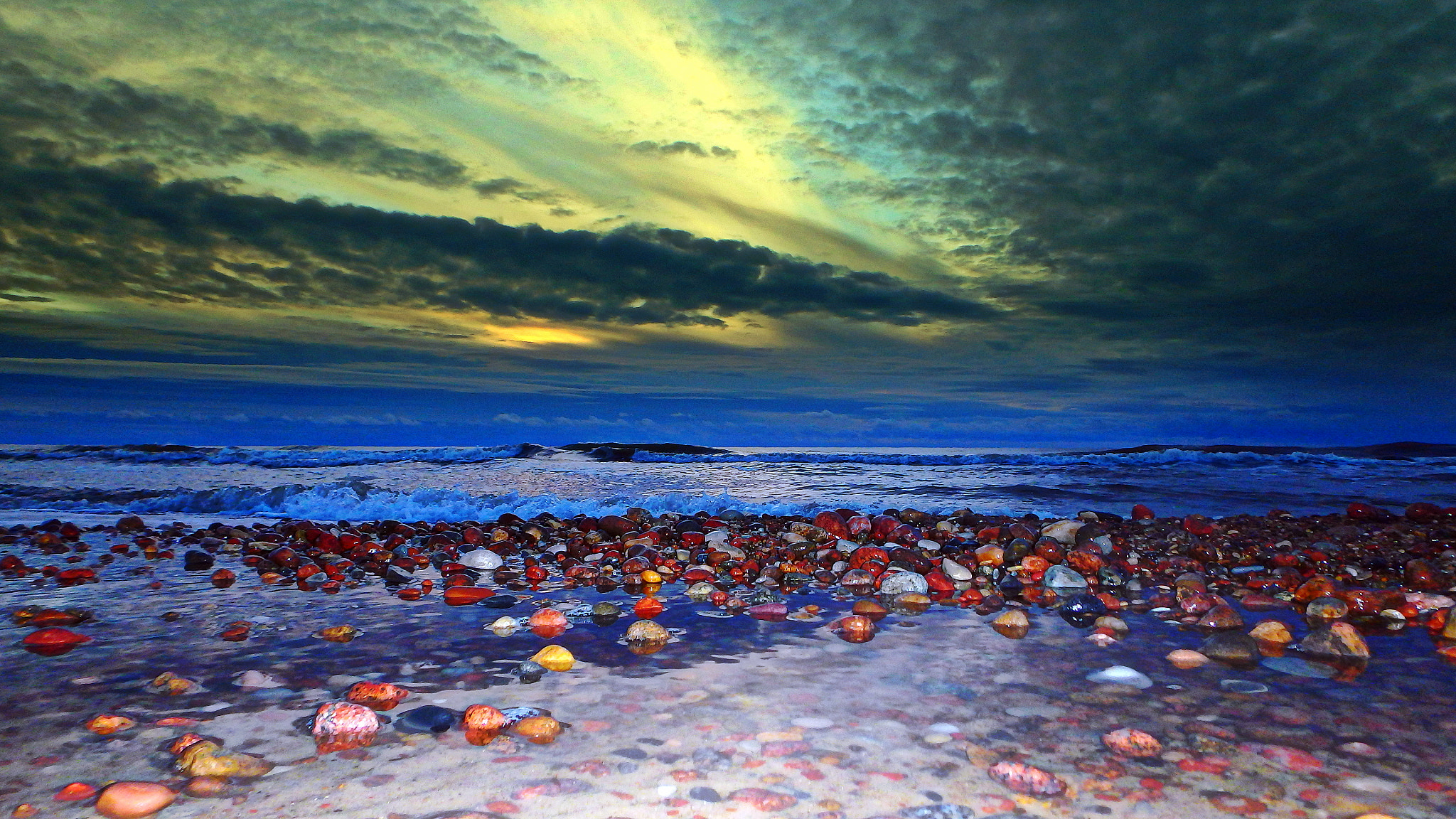 Olympus TG-850 sample photo. Sea stones photography