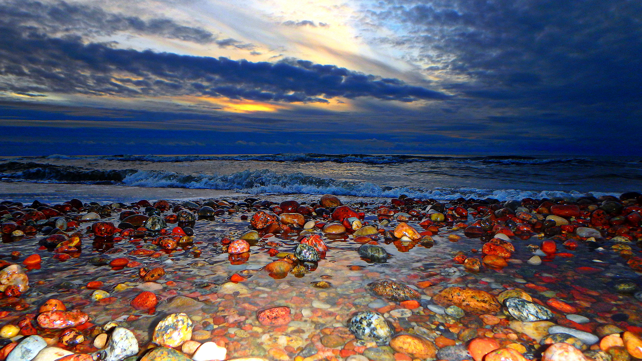 Olympus TG-850 sample photo. Stones on the beach photography