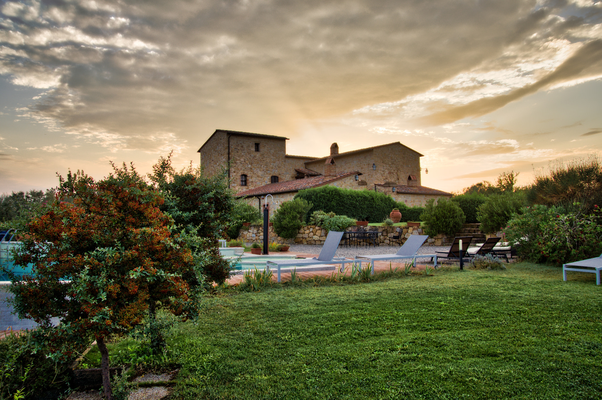 Tamron SP AF 17-50mm F2.8 XR Di II LD Aspherical (IF) sample photo. Agriturismo photography