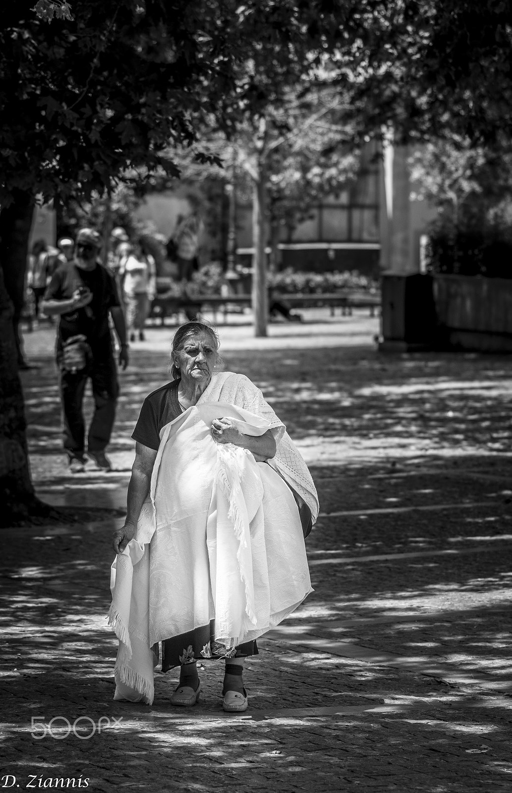 Sony SLT-A58 + Tamron SP AF 90mm F2.8 Di Macro sample photo. Woman at athens photography