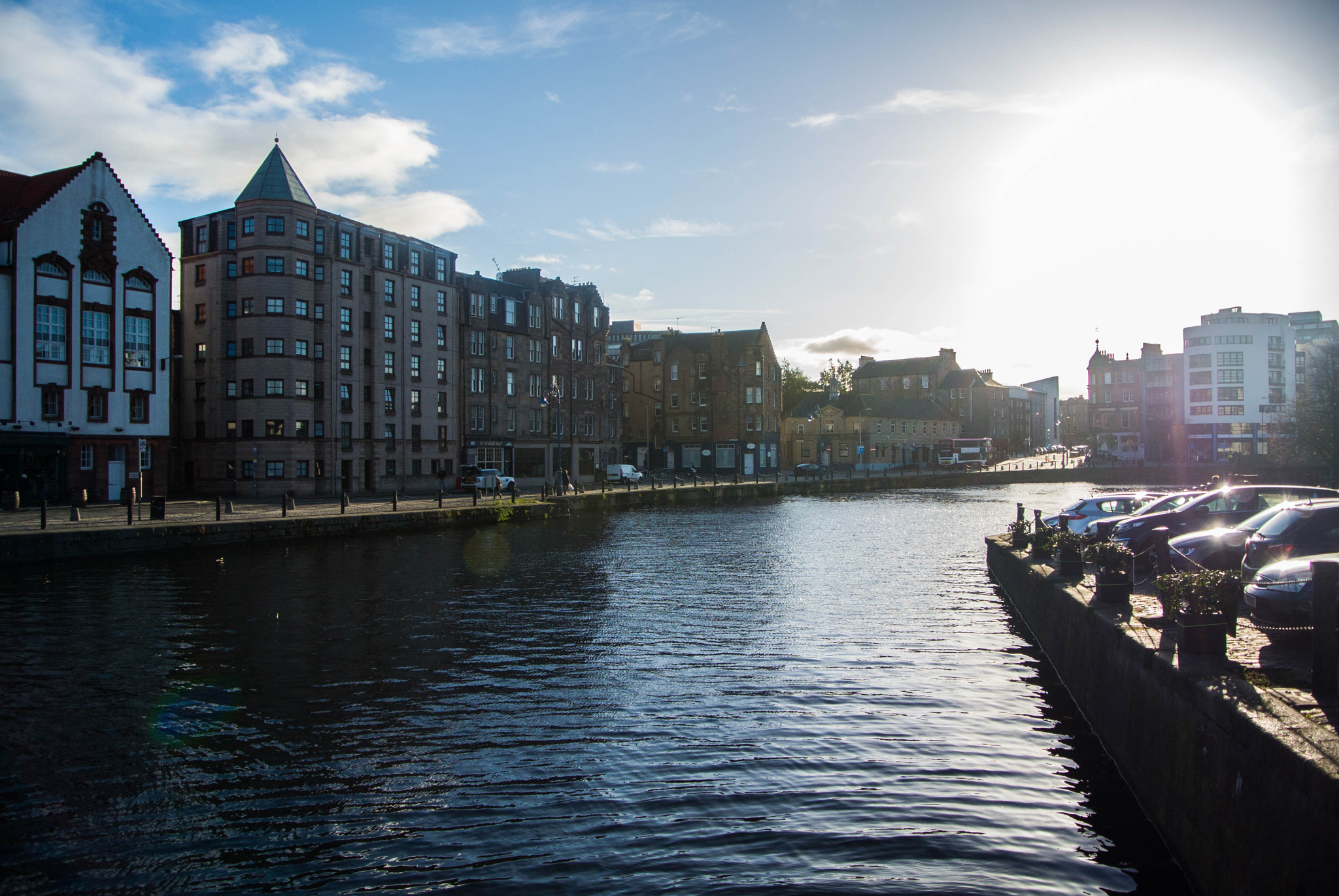 Nikon 1 V1 sample photo. Autumn sun above the water of leith photography