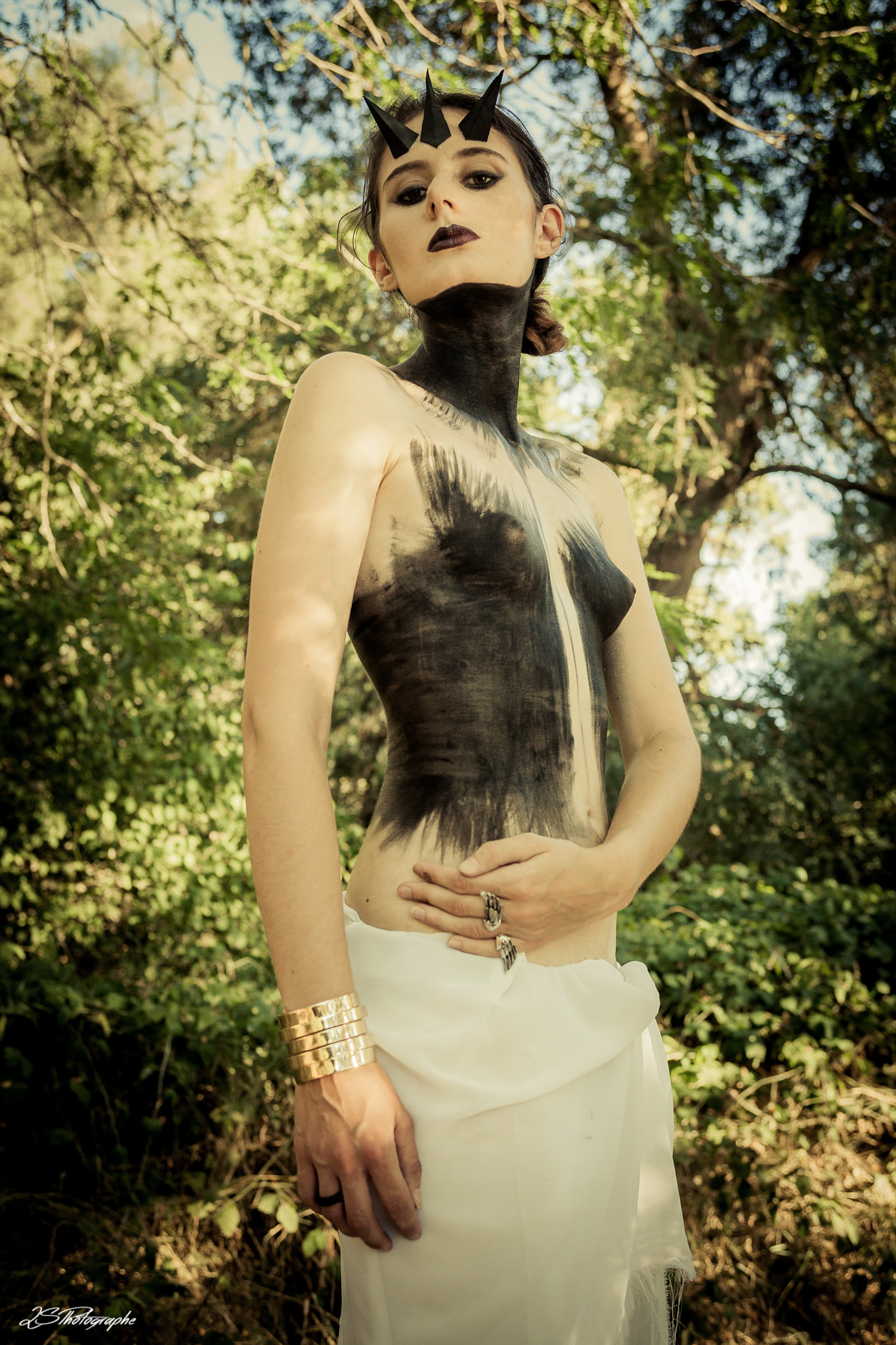 EF28-70mm f/2.8L USM sample photo. Shooting drak beauty photography