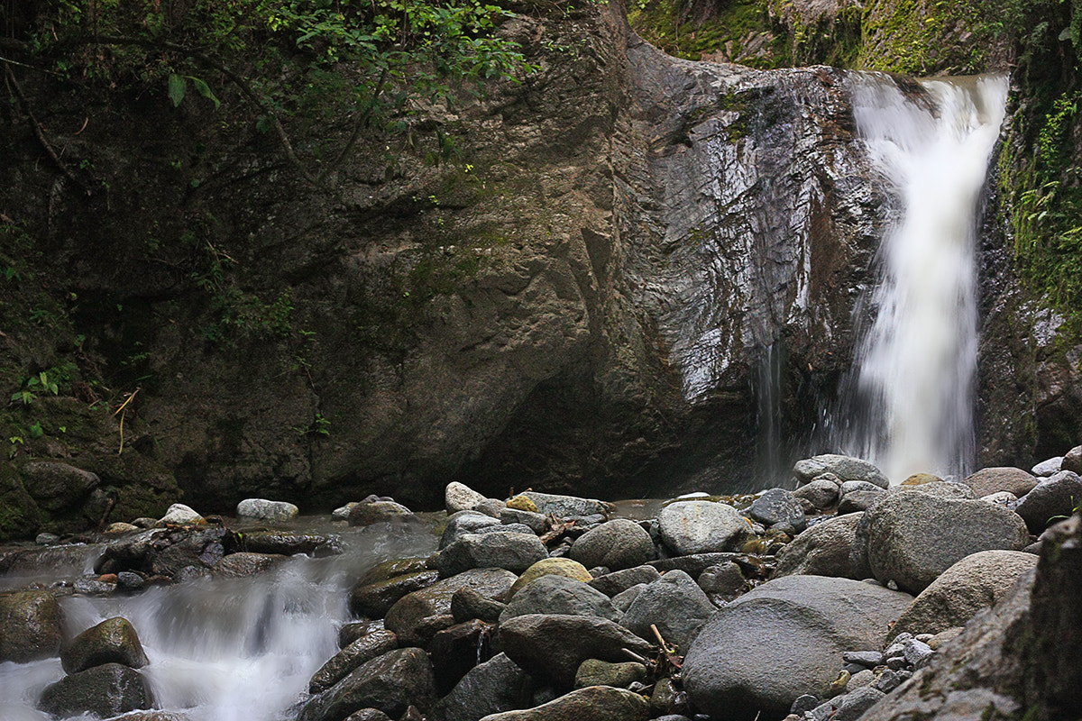 Canon EOS 450D (EOS Rebel XSi / EOS Kiss X2) sample photo. Cascada de la bocatoma photography