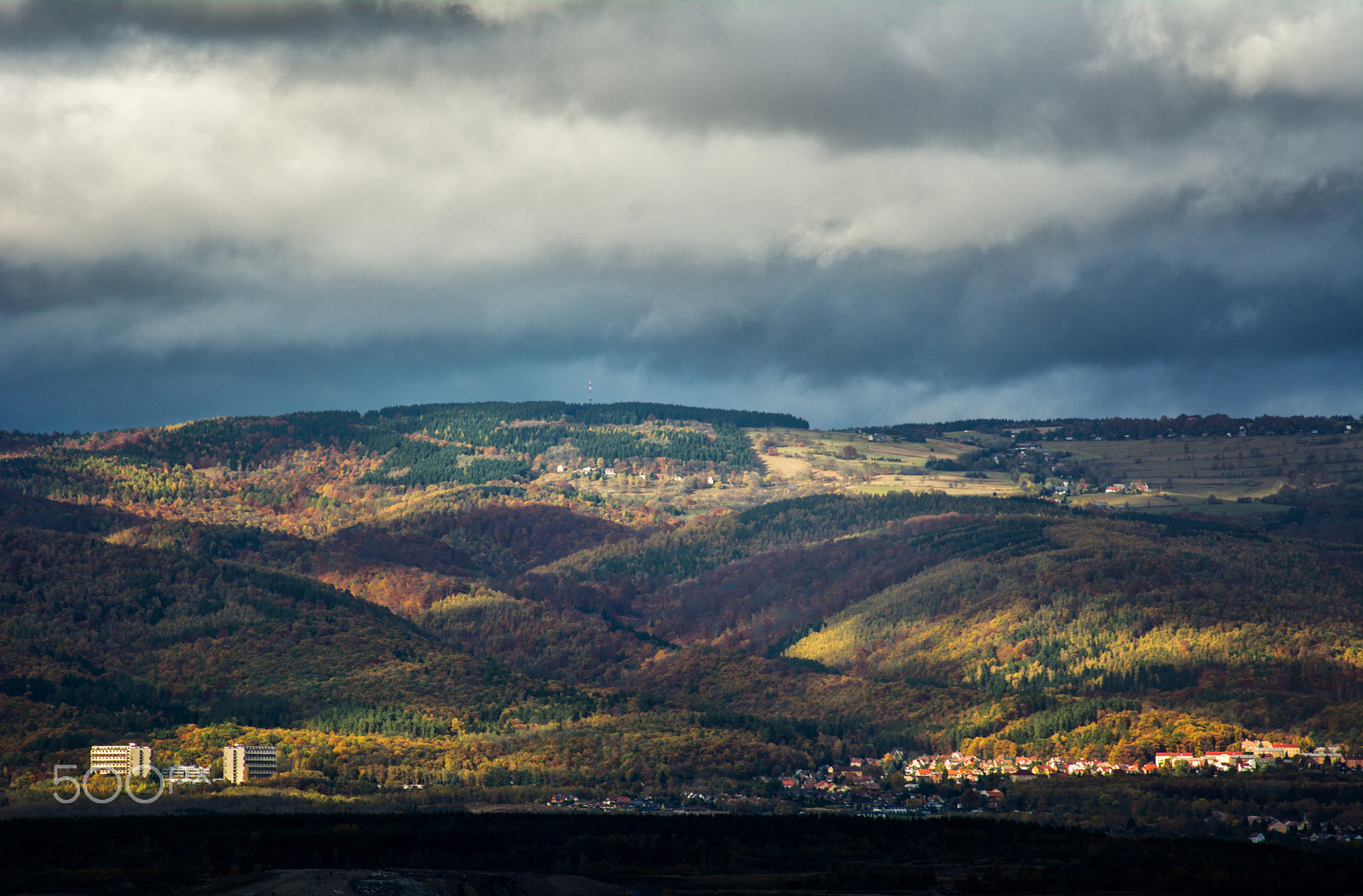 Nikon D7100 + AF Nikkor 70-210mm f/4-5.6 sample photo. Long grassland photography