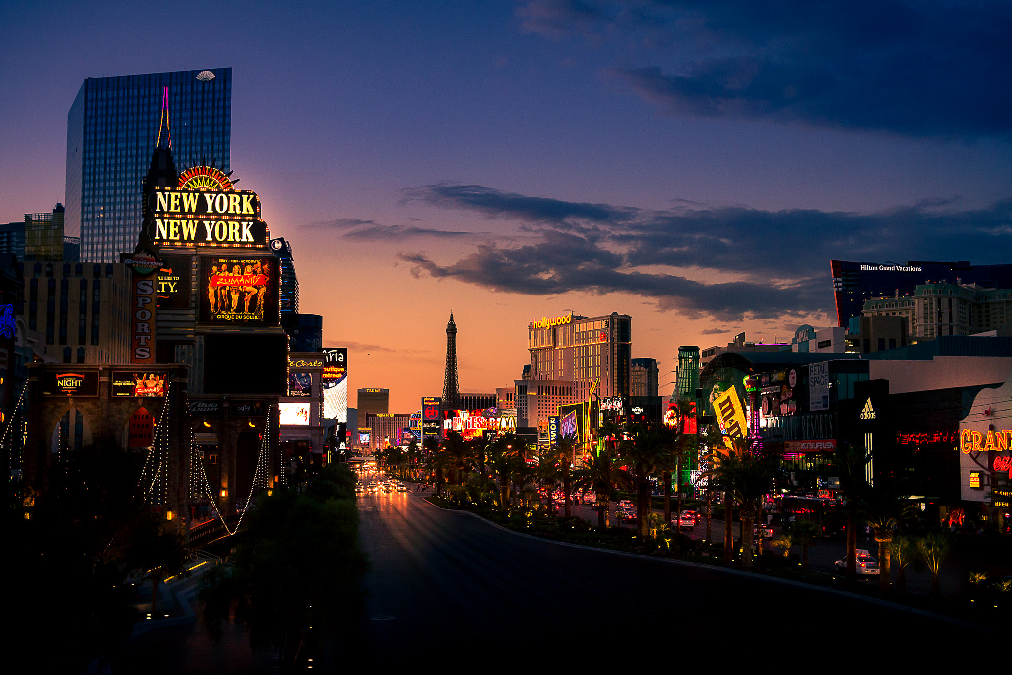 Panasonic Lumix DMC-G3 + Panasonic Lumix G 20mm F1.7 ASPH sample photo. Sunset in las vegas photography