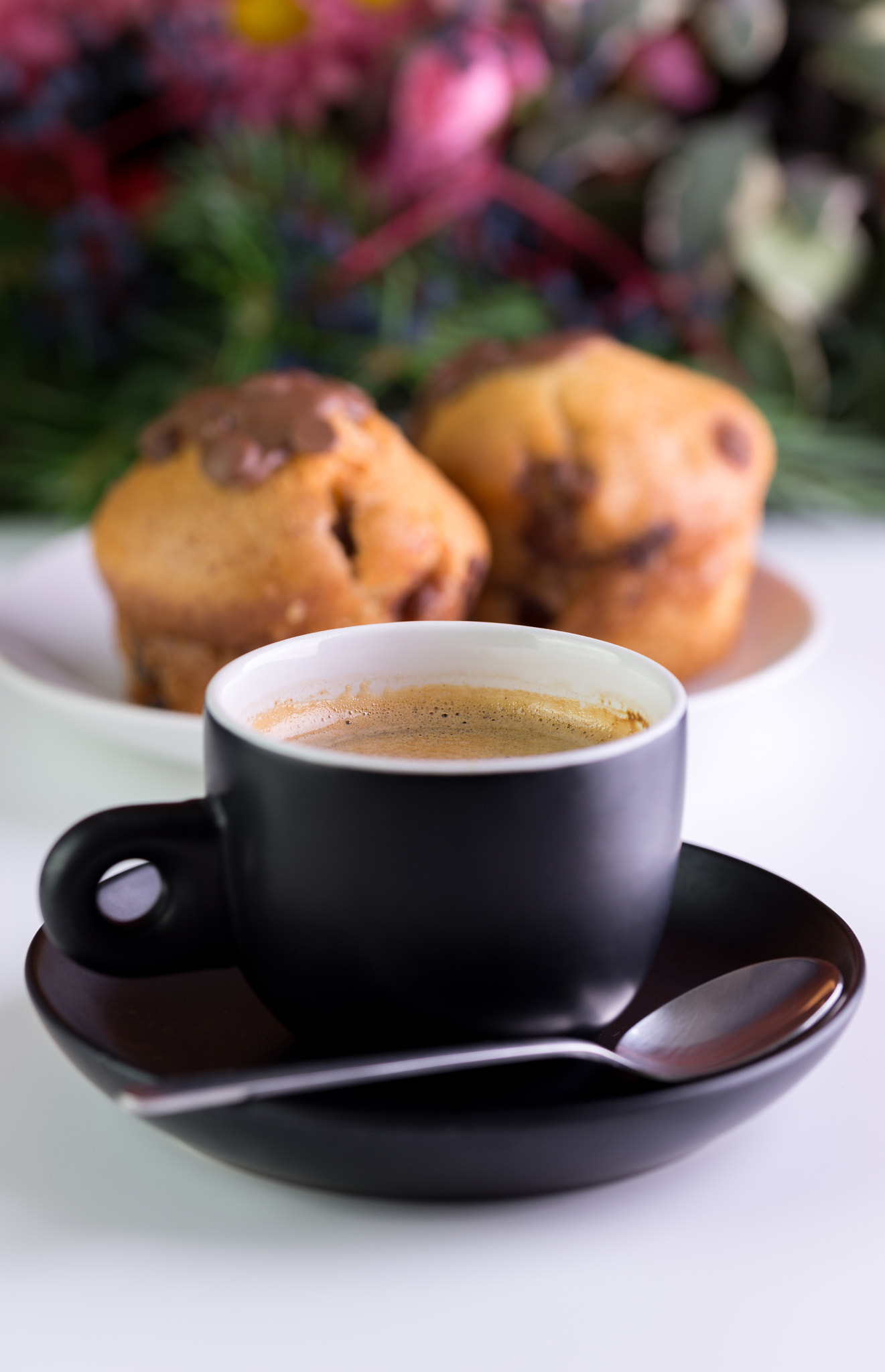 Nikon D610 + Tamron SP 90mm F2.8 Di VC USD 1:1 Macro (F004) sample photo. Morning coffee in black cup with muffins behind. photography