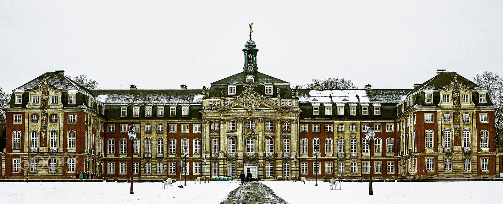 Sony Alpha NEX-3N + Sigma 30mm F2.8 EX DN sample photo. Schloss münster photography