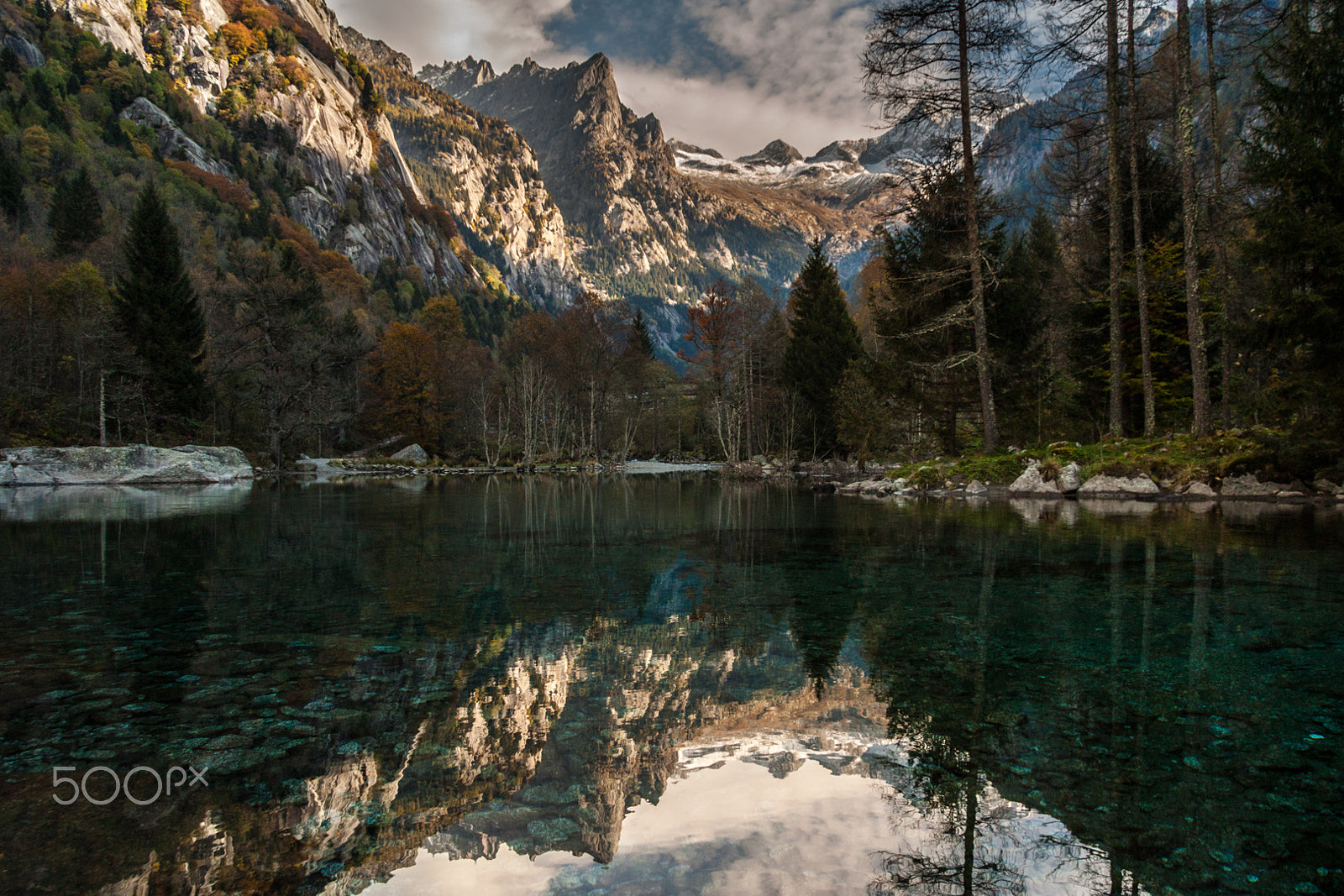 Canon EF-S 17-85mm F4-5.6 IS USM sample photo. This is valle di mello. photography