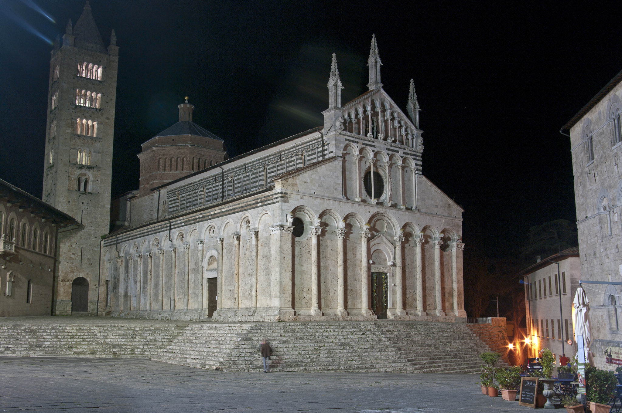 Pentax K20D sample photo. Lights from the sky on the cathedral photography
