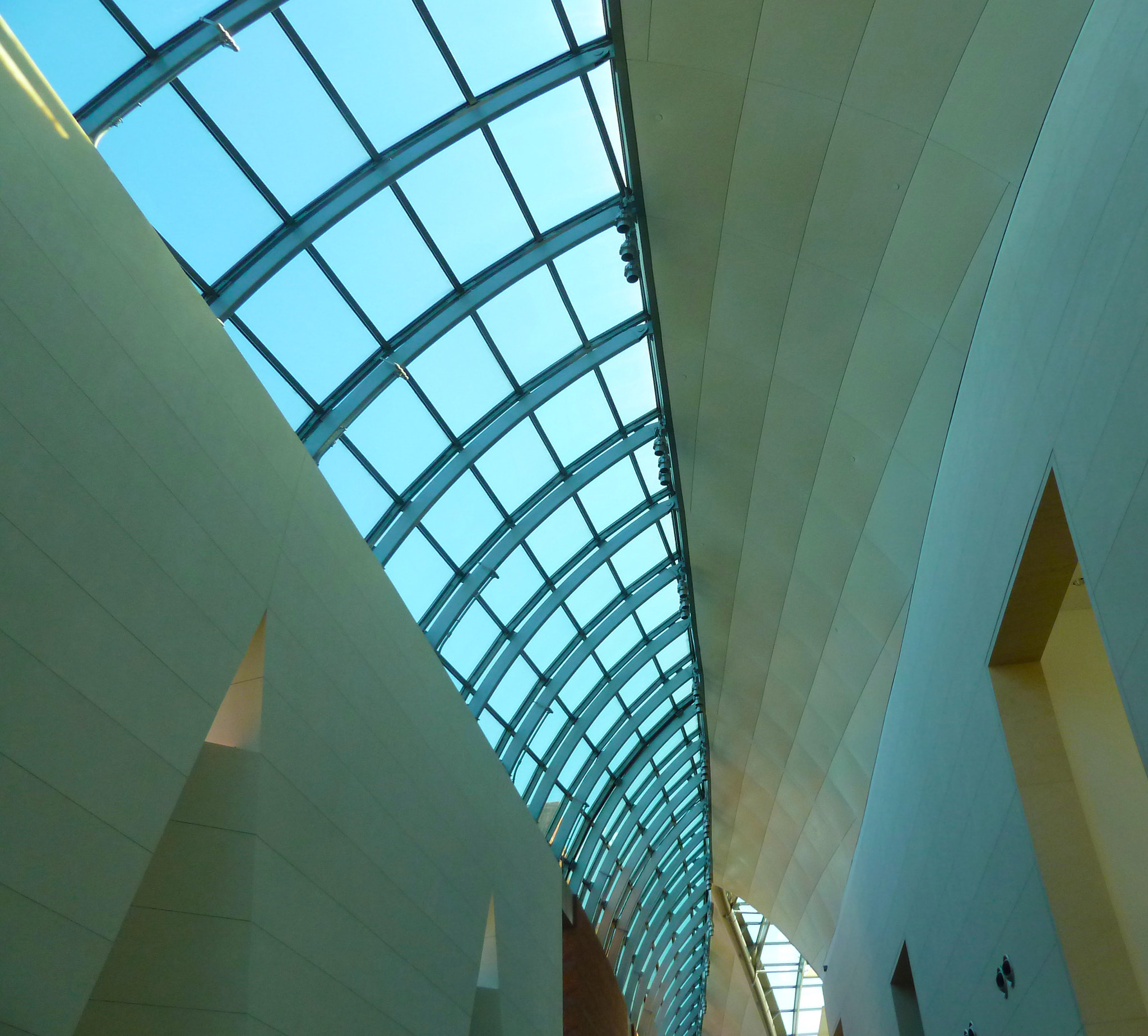Panasonic Lumix DMC-ZS5 (Lumix DMC-TZ8) sample photo. Looking  up at the peabody essex museum salem () photography