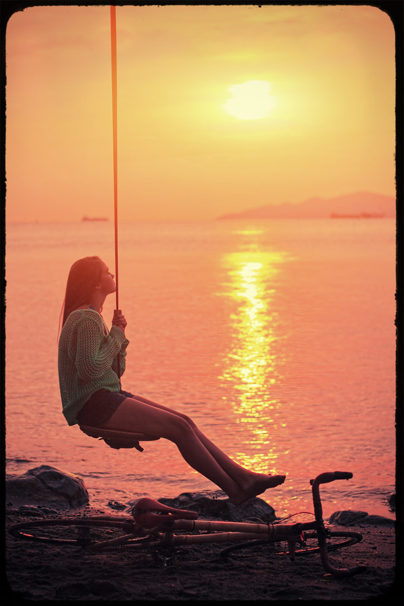 Canon EOS 1000D (EOS Digital Rebel XS / EOS Kiss F) sample photo. Sunset beach photography