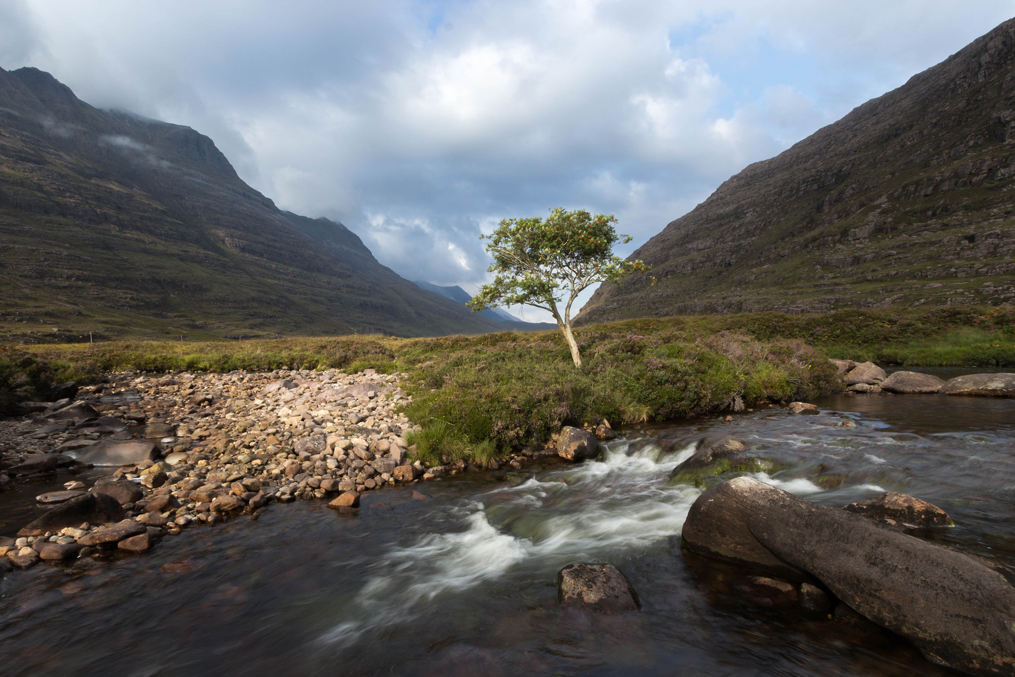 Canon EF-S 10-22mm F3.5-4.5 USM sample photo. Torridon valley photography