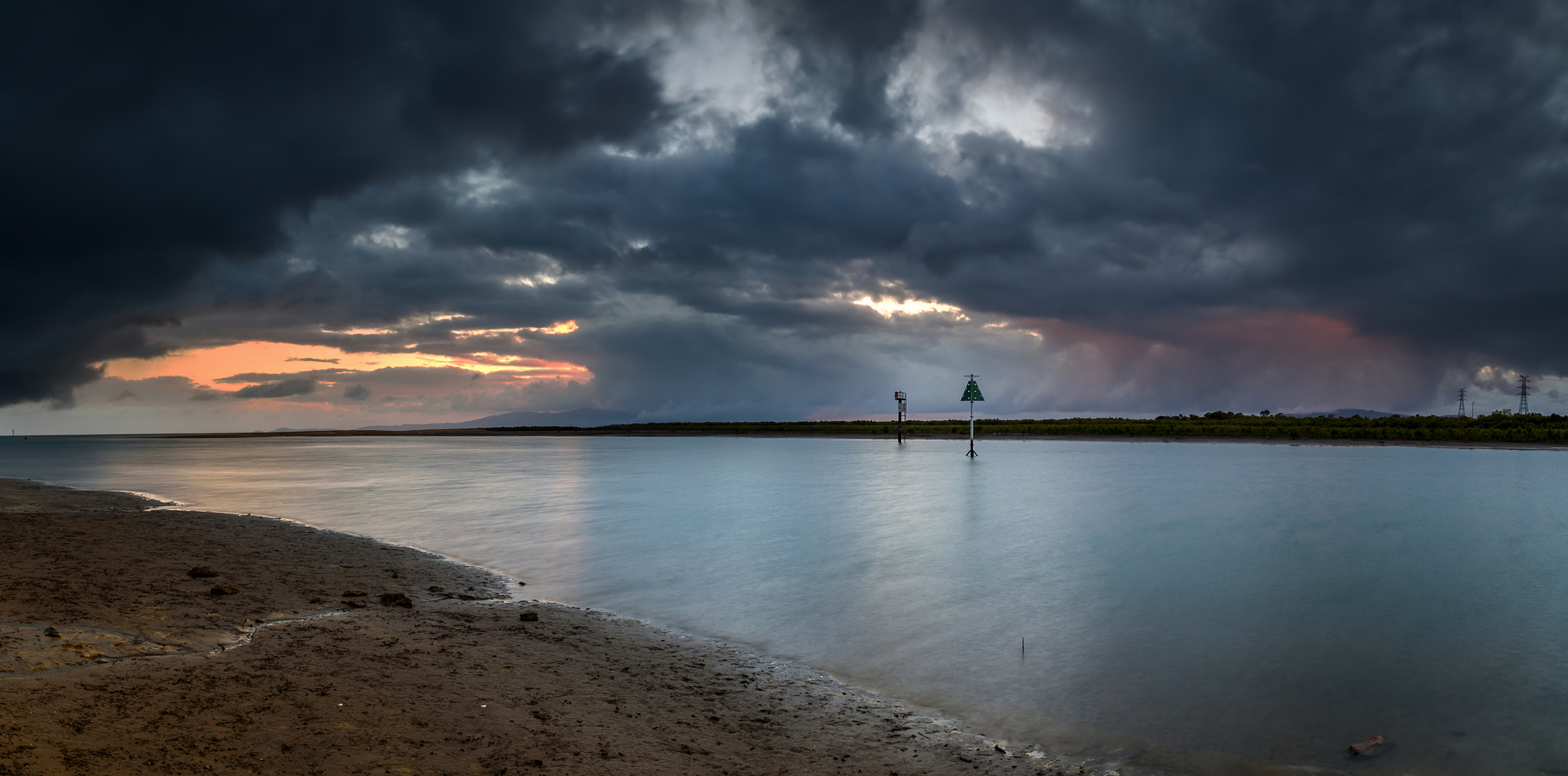 Canon EOS 5D Mark II + ZEISS Distagon T* 21mm F2.8 sample photo. Moody skies photography