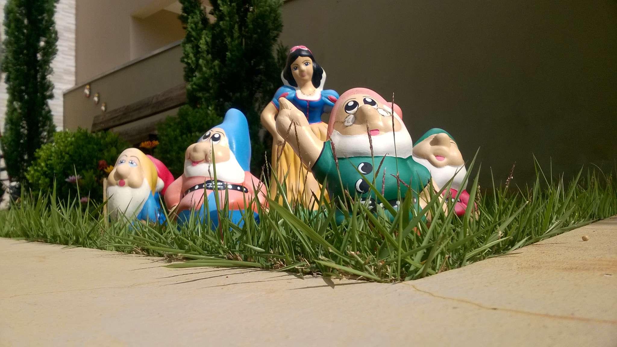 Nokia Lumia 730 Dual SIM sample photo. Snow white and the seven dwarfs ( in small graden) photography