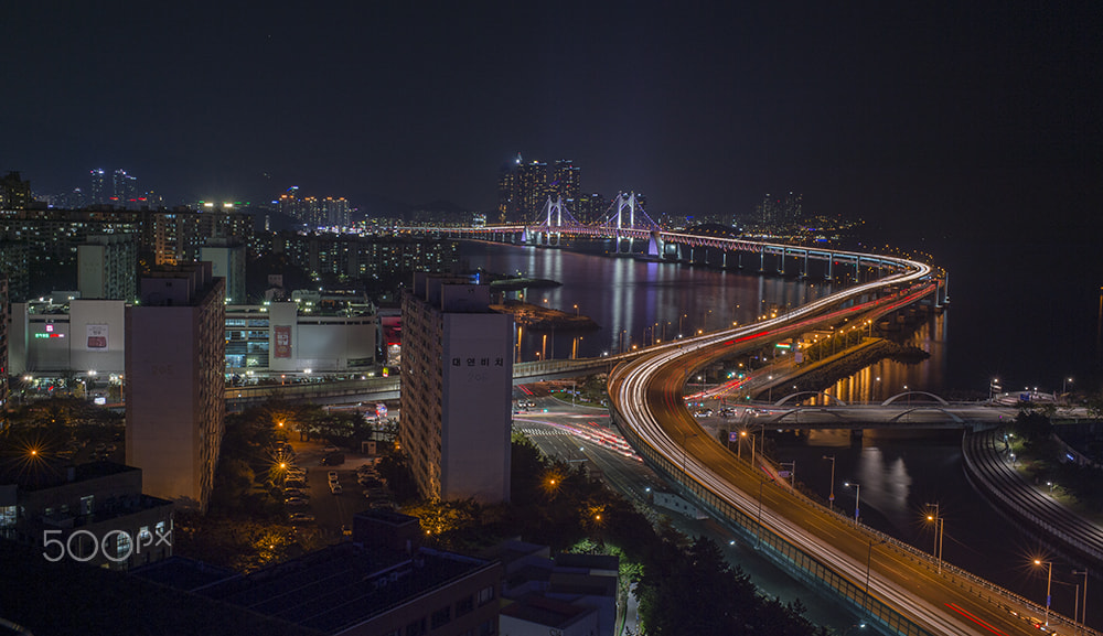 Nikon D4S + Nikon AF-S Nikkor 35mm F1.4G sample photo. The night scenery photography