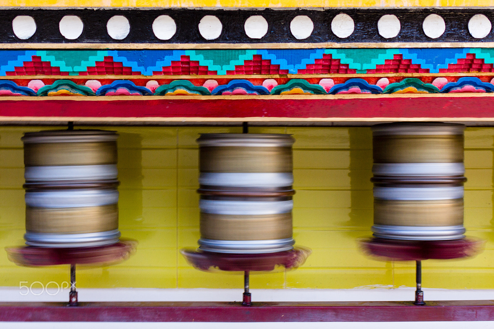 Canon EOS 60D + Canon EF 35mm F2 IS USM sample photo. Praying wheels photography