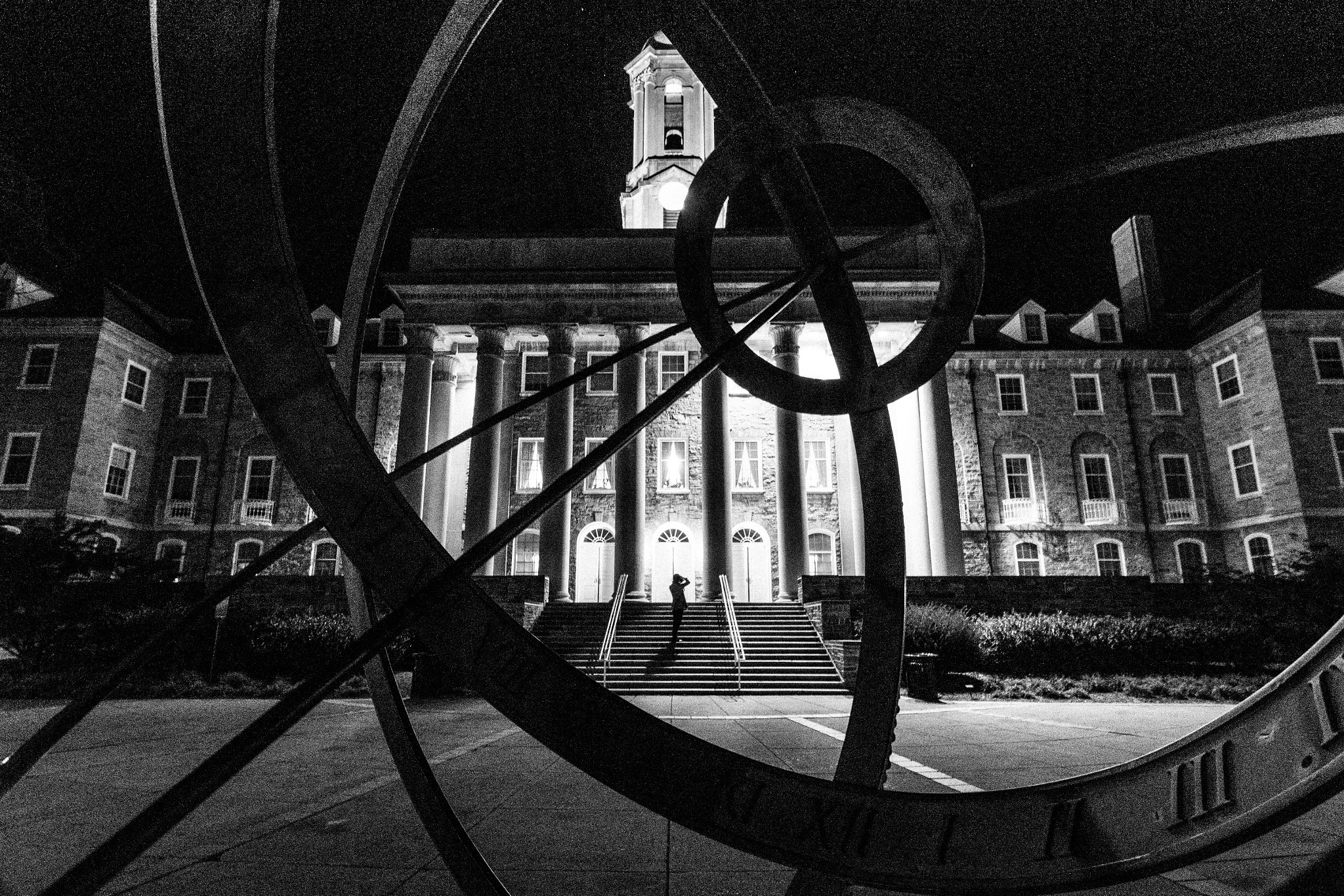 Canon EOS 1200D (EOS Rebel T5 / EOS Kiss X70 / EOS Hi) + Canon EF-S 10-18mm F4.5–5.6 IS STM sample photo. Night penn state old main photography
