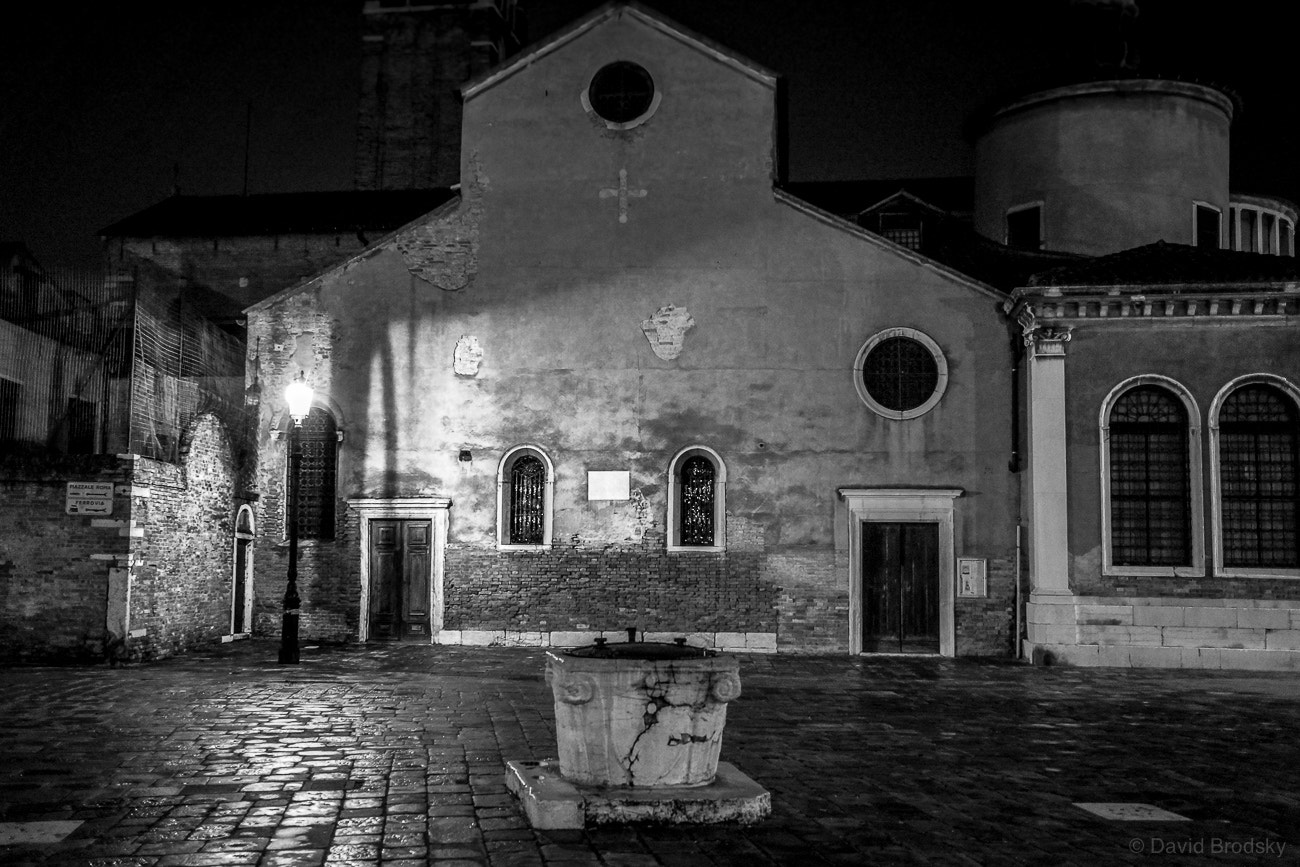 Sony Alpha NEX-7 + Sony Sonnar T* E 24mm F1.8 ZA sample photo. Campo san giacomo dall'orio photography