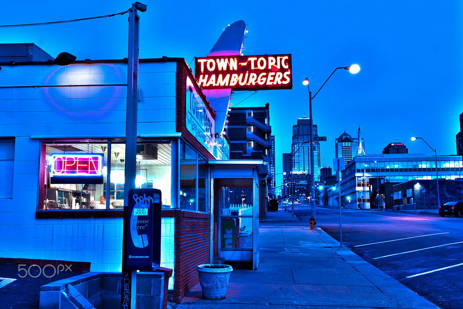 Nikon D200 sample photo. Town topic blue am photography