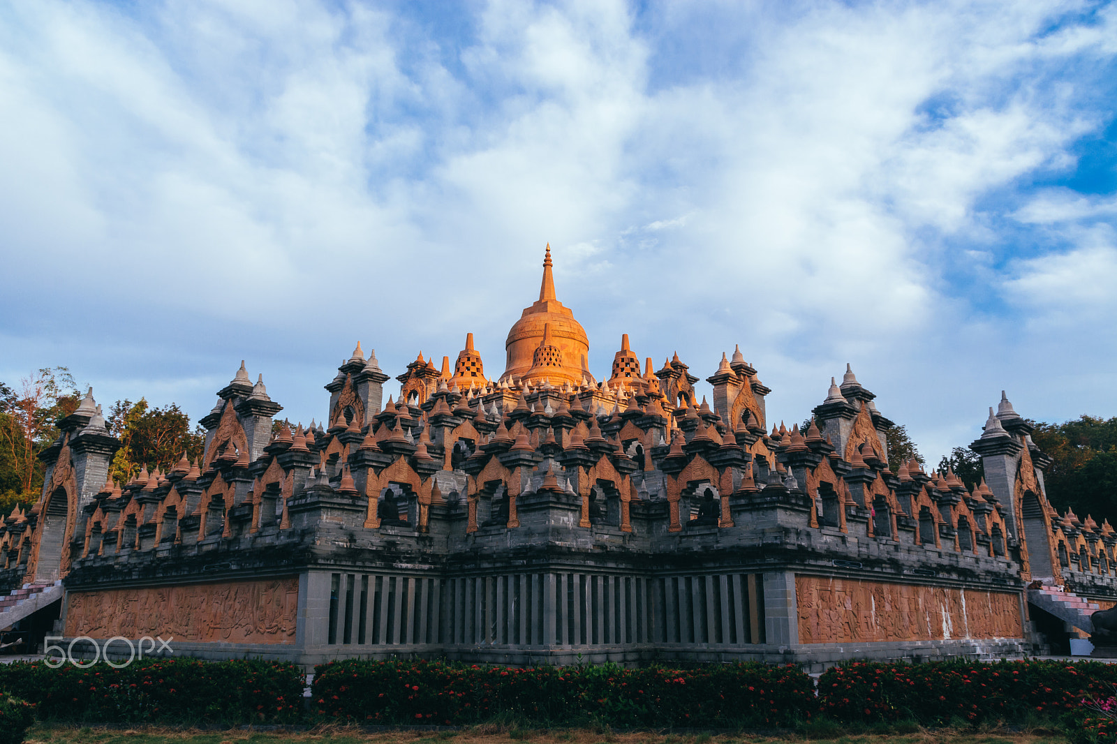 Sigma 17-70mm F2.8-4 DC Macro OS HSM | C sample photo. Wat prachakhom wanaram or wat pakung. photography