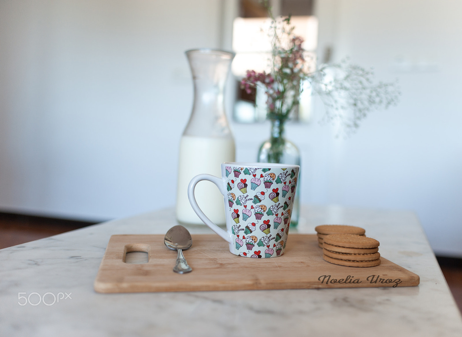 Nikon D700 + Nikon AF-S DX Nikkor 35mm F1.8G sample photo. Minimal breakfast photography