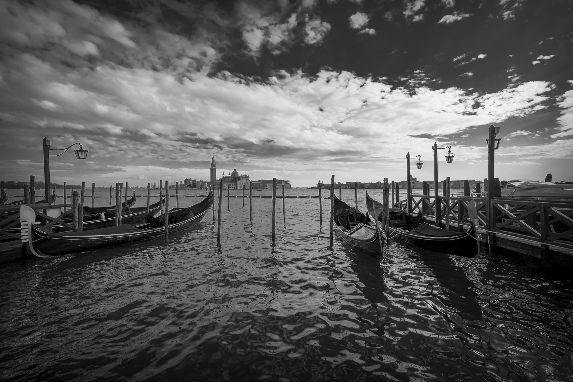 Fujifilm X-T10 + Fujifilm XF 10-24mm F4 R OIS sample photo. Into the lagoon photography