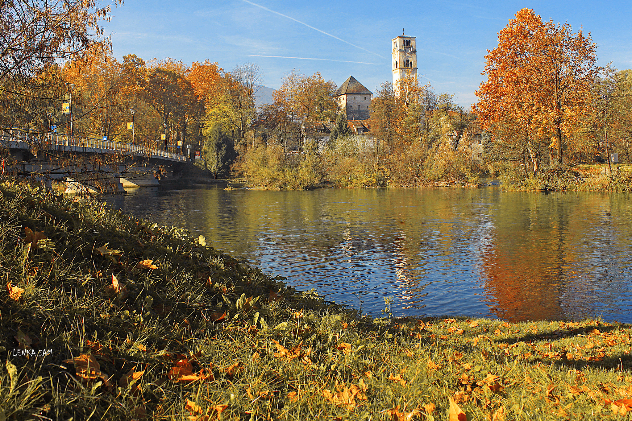 Canon EOS 500D (EOS Rebel T1i / EOS Kiss X3) sample photo. Autumn in my city photography