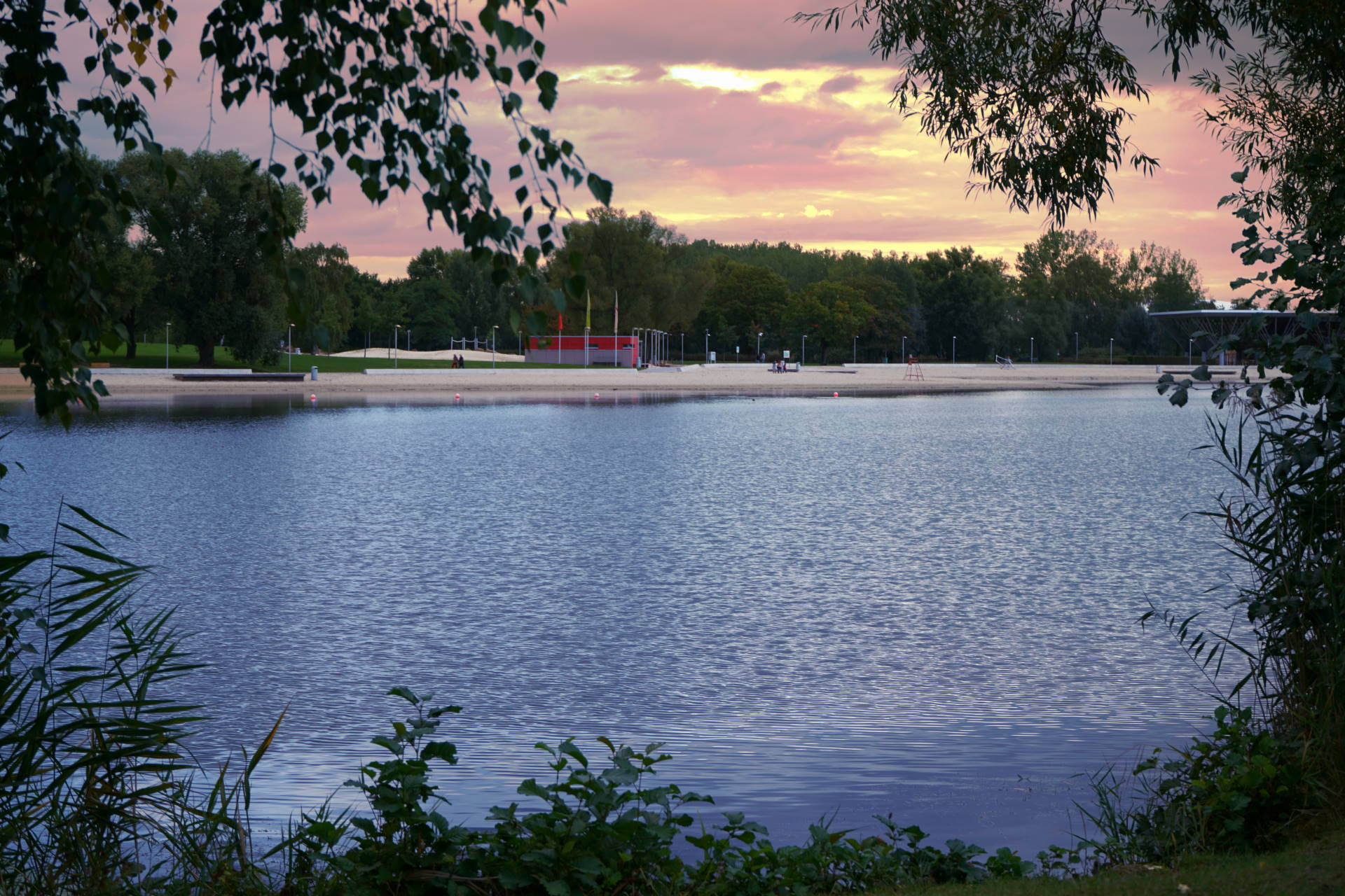 Sony FE 28-70mm F3.5-5.6 OSS sample photo. Allerpark photography
