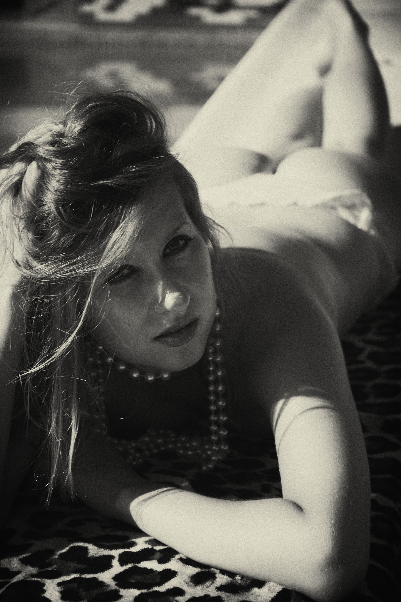 Panasonic Lumix DMC-GH3 sample photo. Natasha and the pool photography