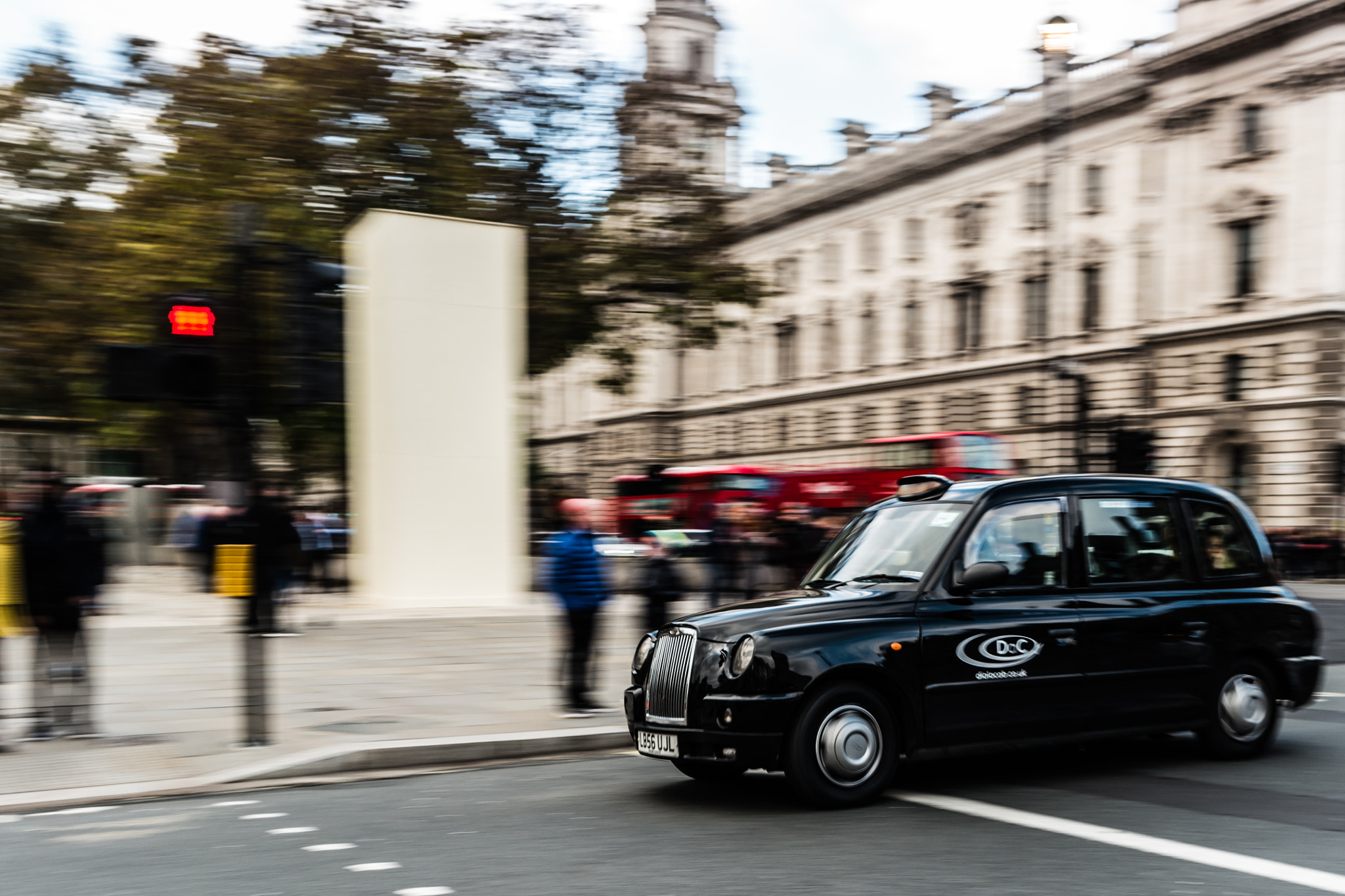 Samsung NX500 sample photo. Taxi's panning photography