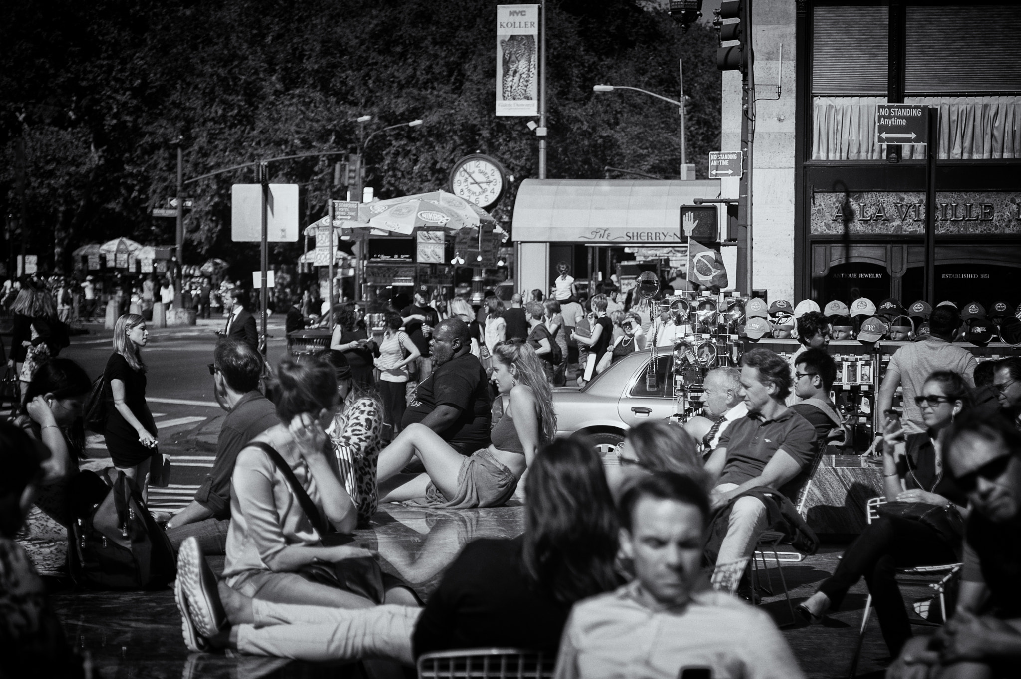 AF Zoom-Nikkor 35-70mm f/2.8 sample photo. New york photography