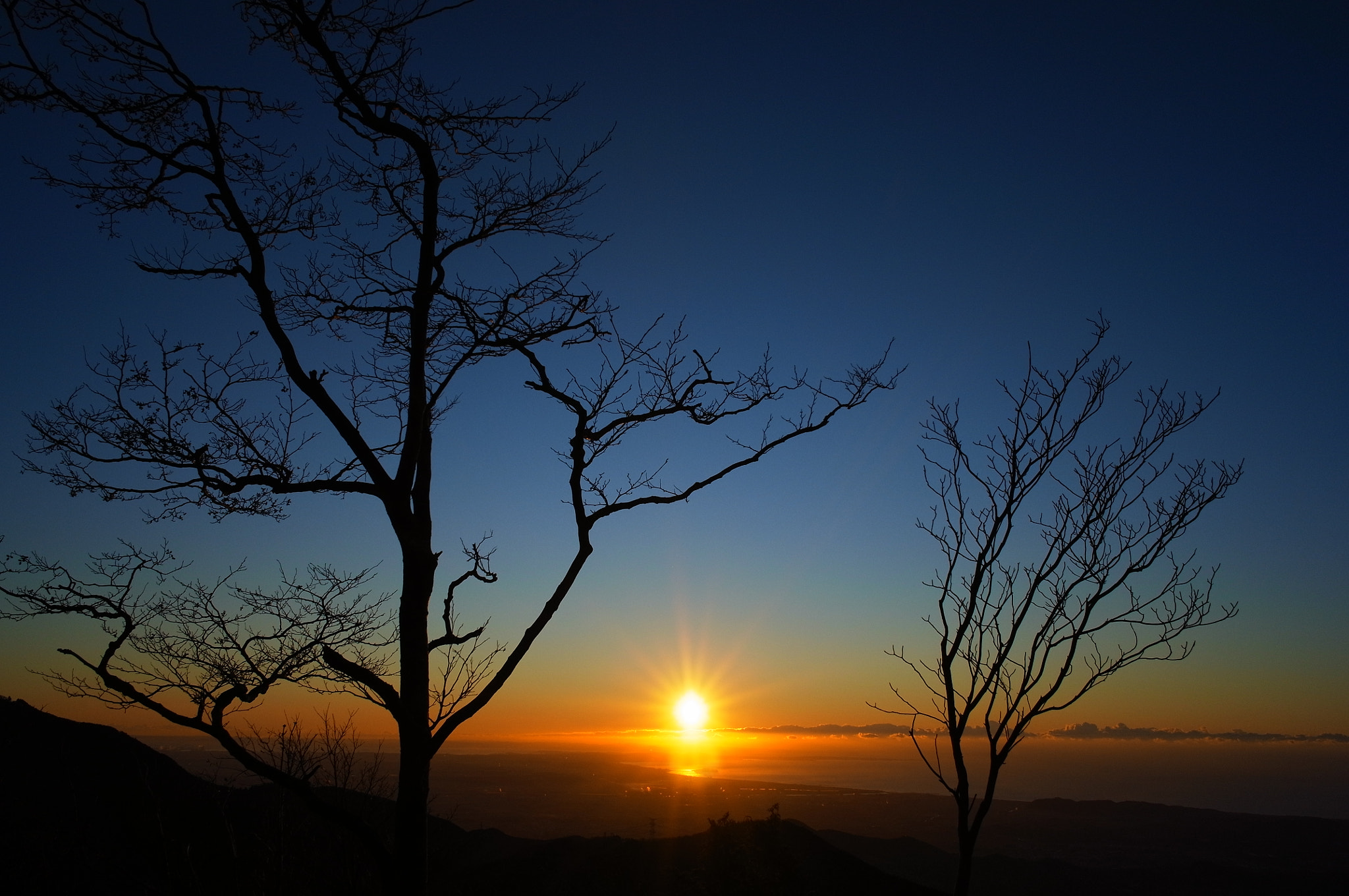 Ricoh GXR A12 sample photo. Sunrise over sea photography