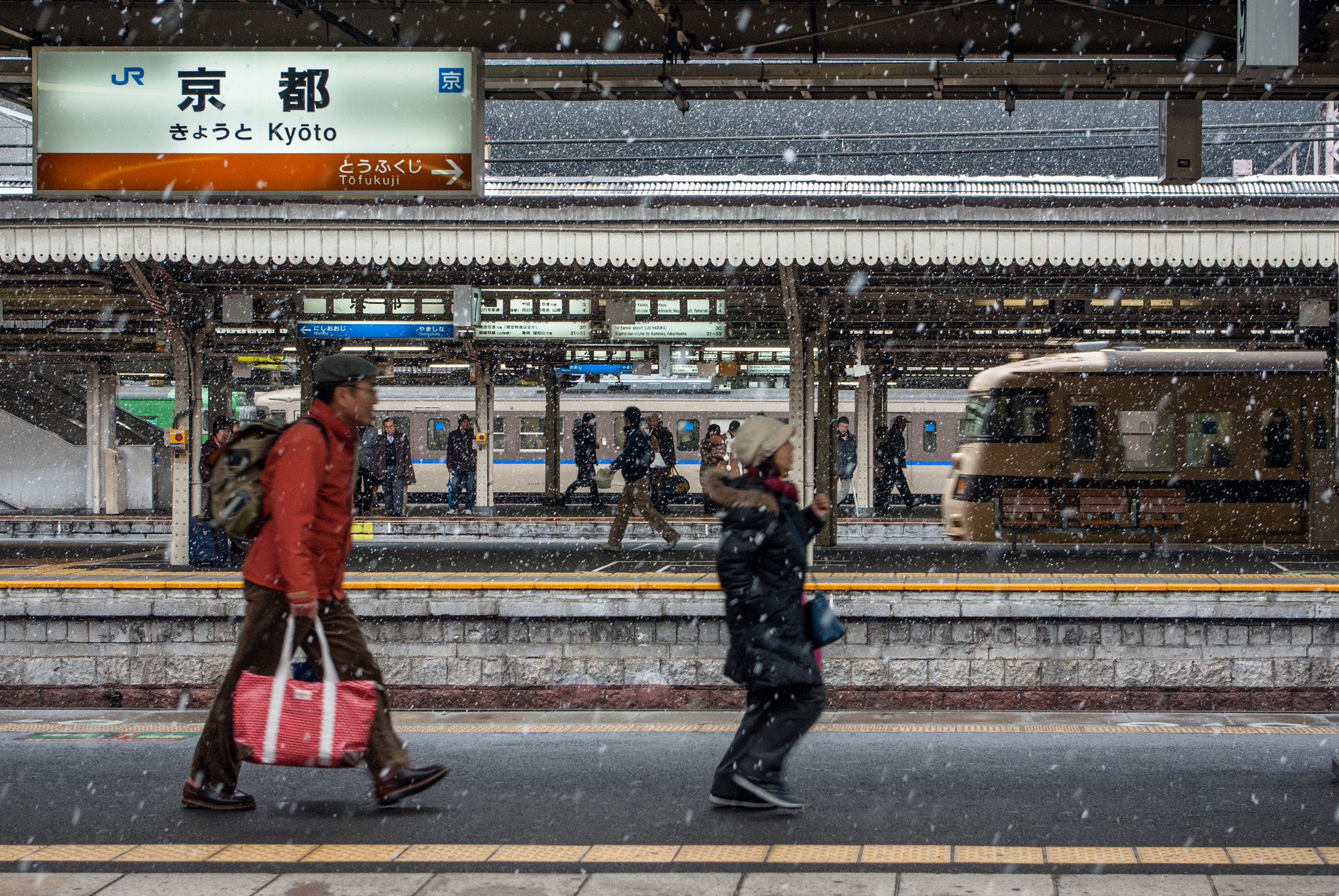 Pentax K200D sample photo. On a journey photography