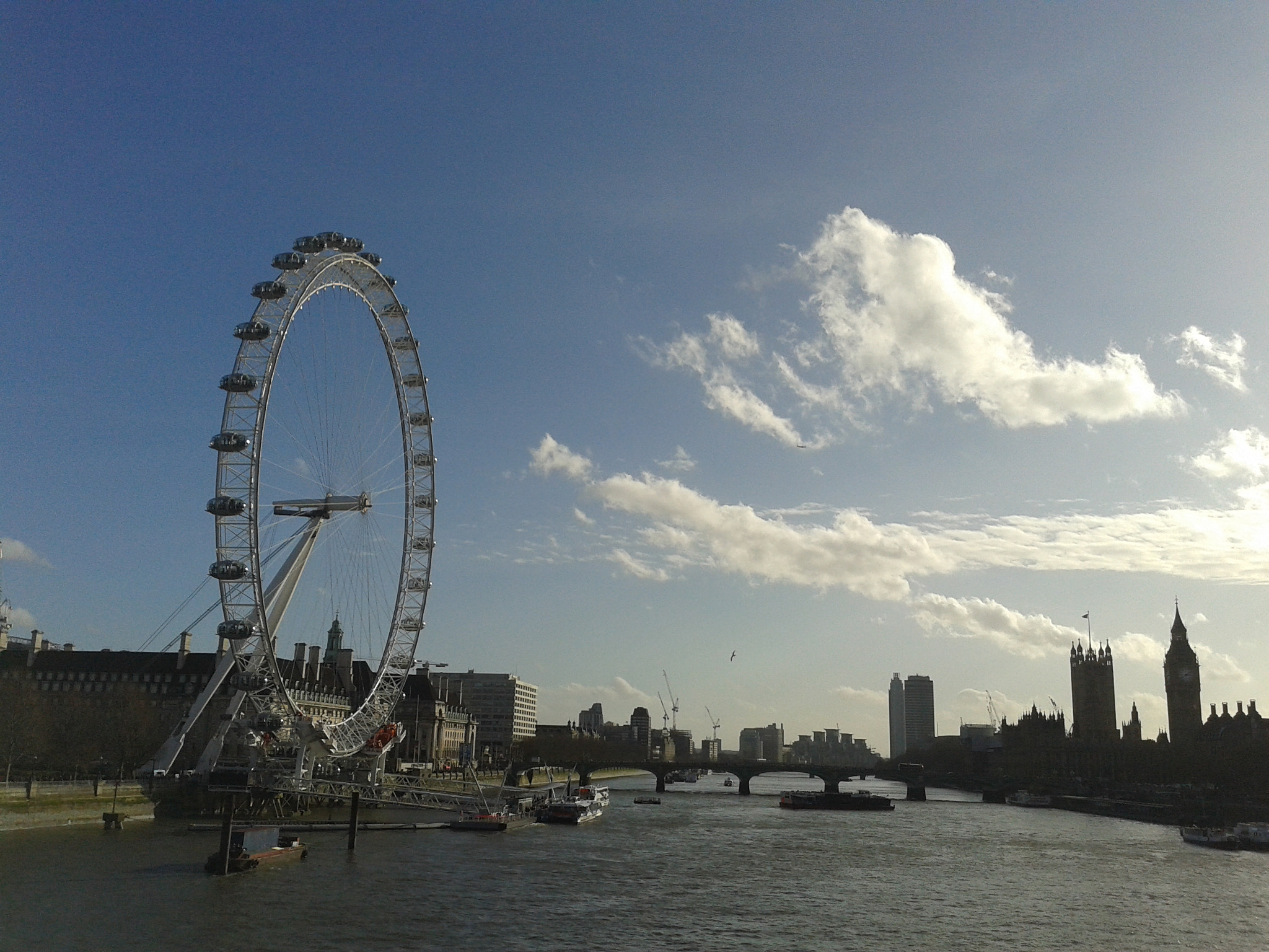 Samsung Galaxy S Advance sample photo. London eye photography