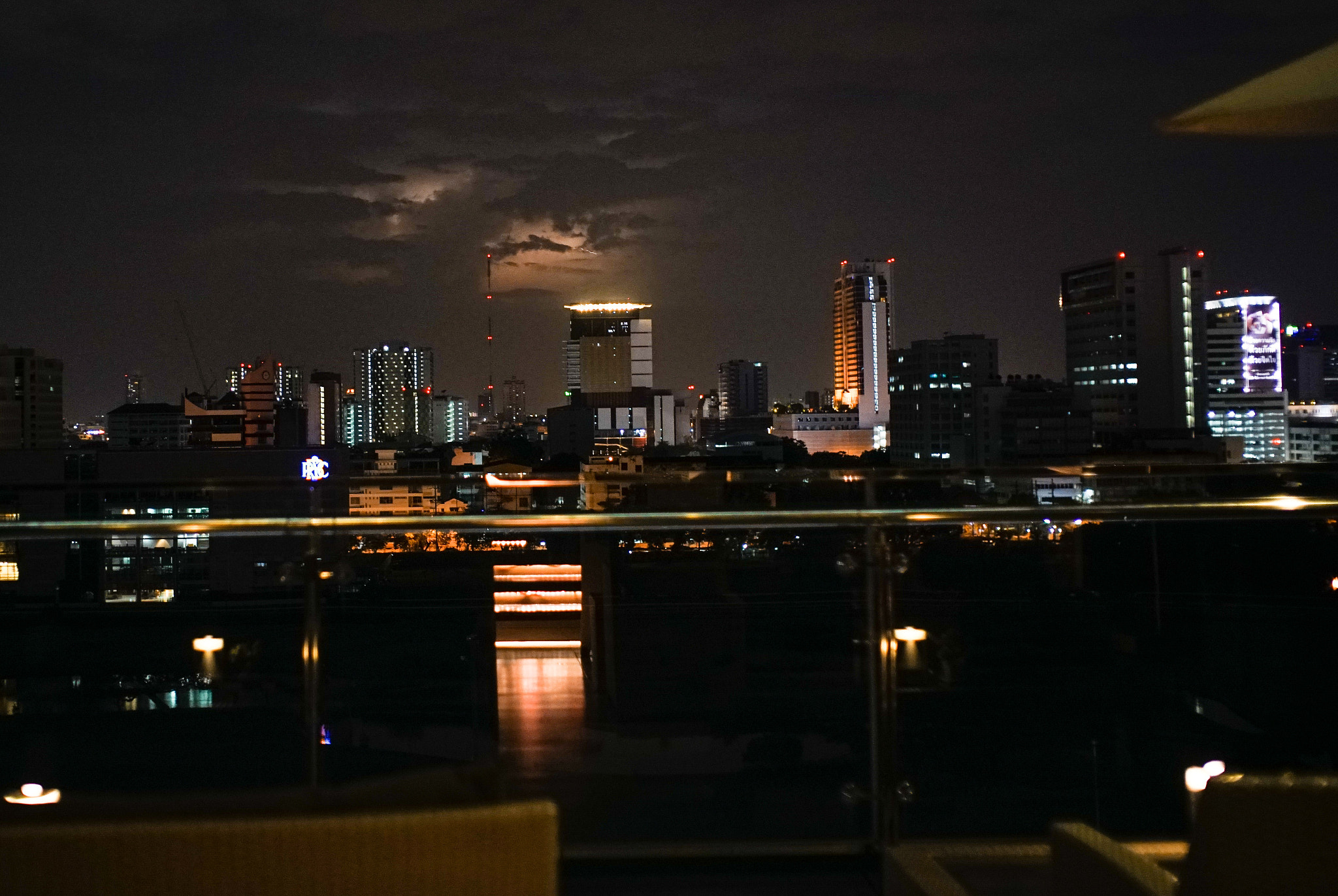 Sony a7R II + DT 40mm F2.8 SAM sample photo. The st regis hotel bangkok photography