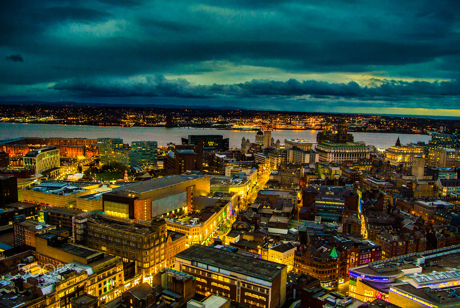 Nikon 1 Nikkor VR 10-30mm F3.5-5.6 sample photo. Liverpool photography
