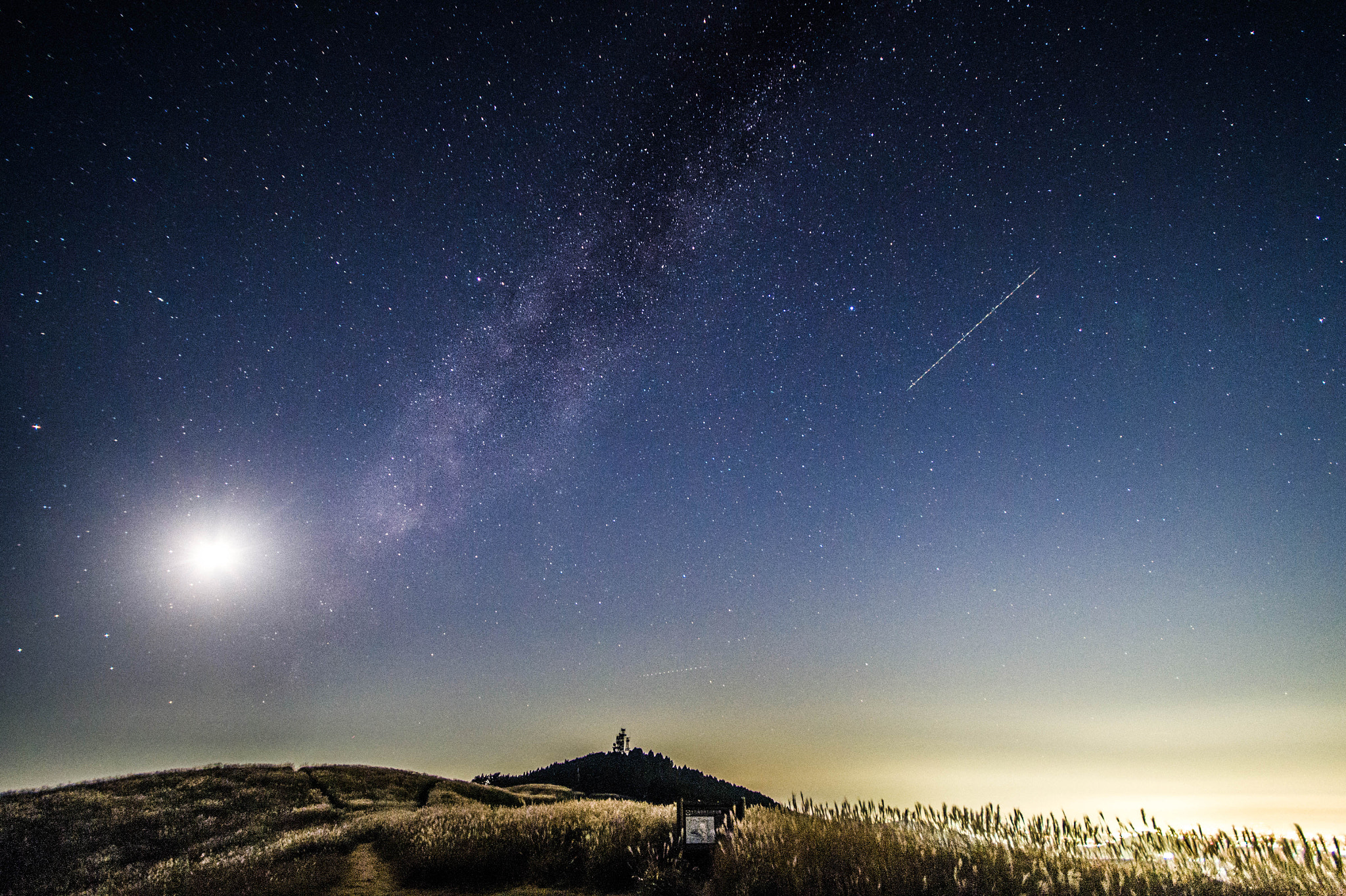 Sigma AF 10-20mm F4-5.6 EX DC sample photo. City and star lights photography