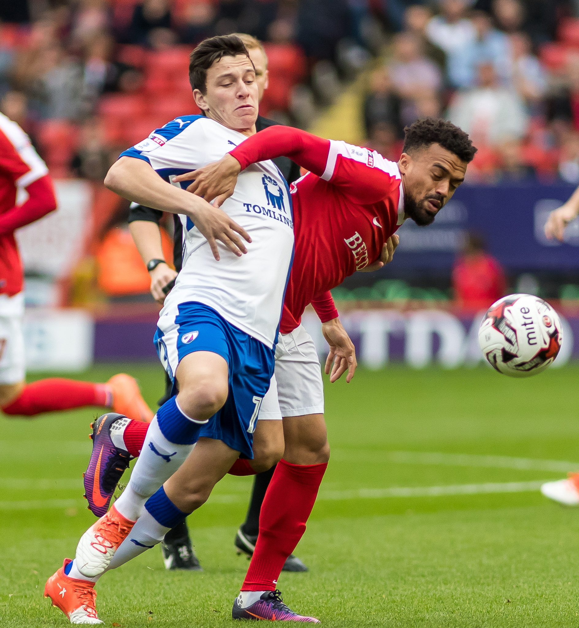Canon EF 200mm F2.8L II USM sample photo. Charlton vs chesterfield - 29/10/16 photography
