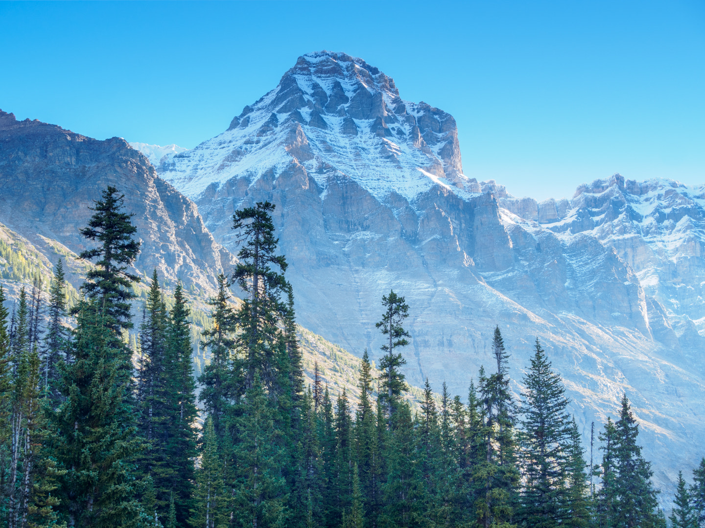 Olympus OM-D E-M5 II + Panasonic Lumix G X Vario 35-100mm F2.8 OIS sample photo. Mountain views at lake o'hara british columbia. photography