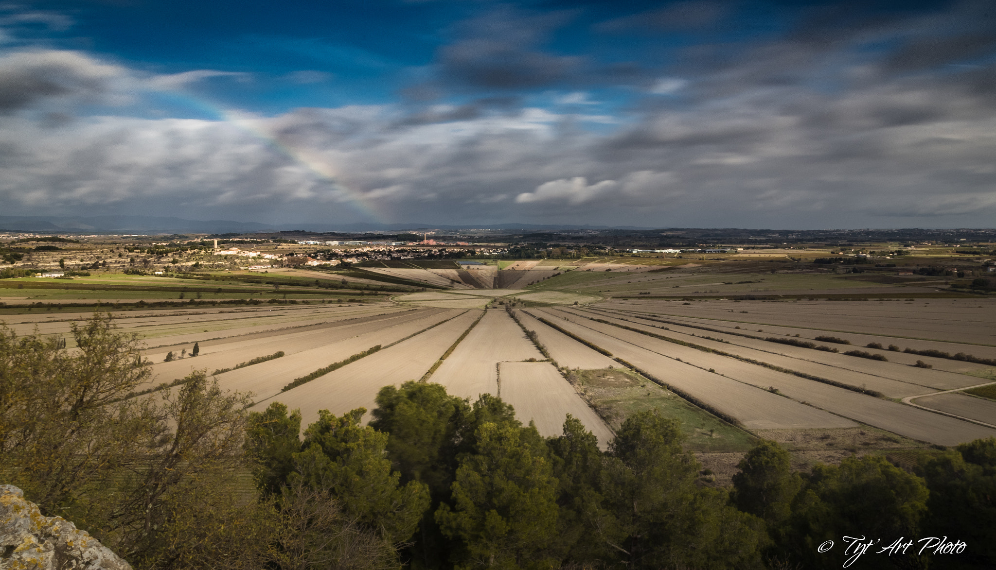 Pentax K-S1 sample photo. Roman fields photography