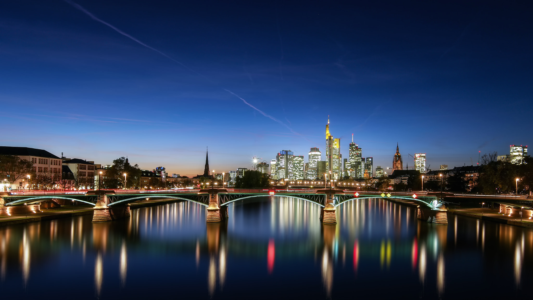 Samsung NX 12-24mm F4-5.6 ED sample photo. Frankfurt skyline photography