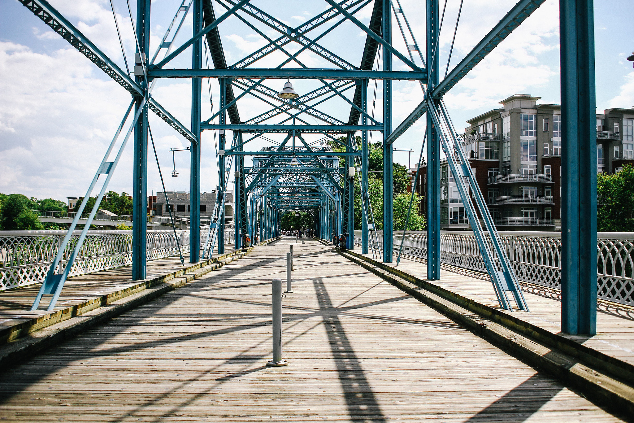 Canon EOS 60D + Sigma 18-50mm F2.8-4.5 DC OS HSM sample photo. Chattanooga bridge photography