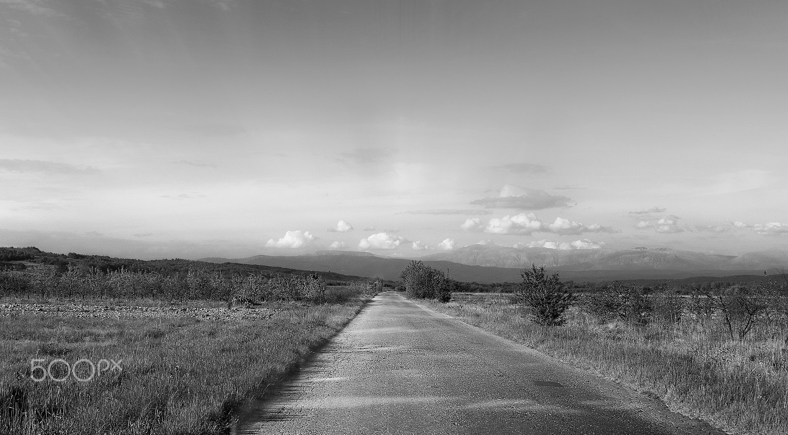 Canon EF-S 18-55mm F3.5-5.6 IS sample photo. Roads photography