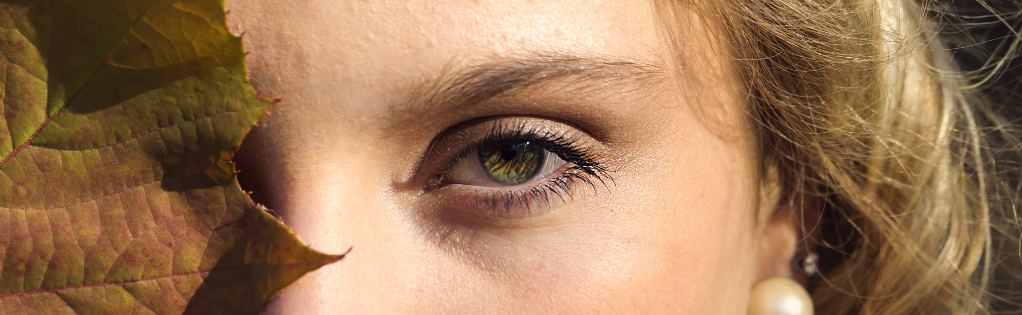 Sony a6000 + Sony FE 90mm F2.8 Macro G OSS sample photo. Kayla 3 photography