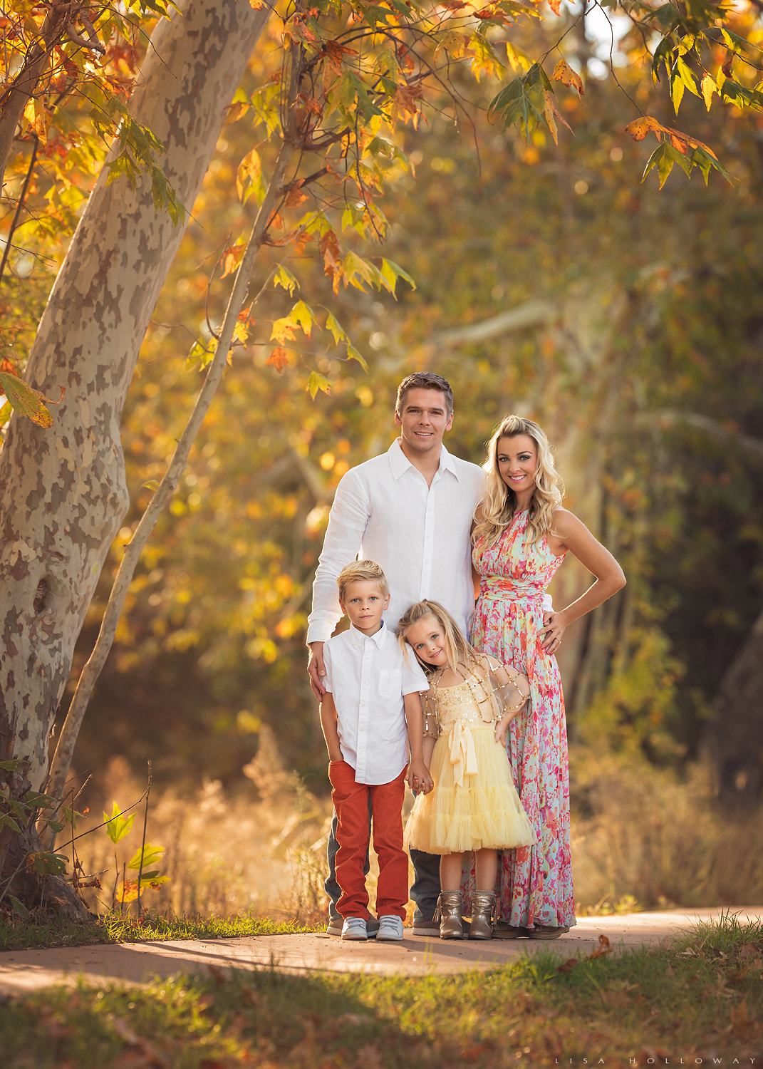 Canon EF 200mm F2L IS USM sample photo. Family bonds photography