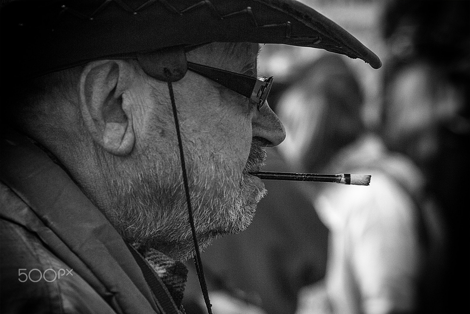 Sigma Lens sample photo. Man with cigarette photography